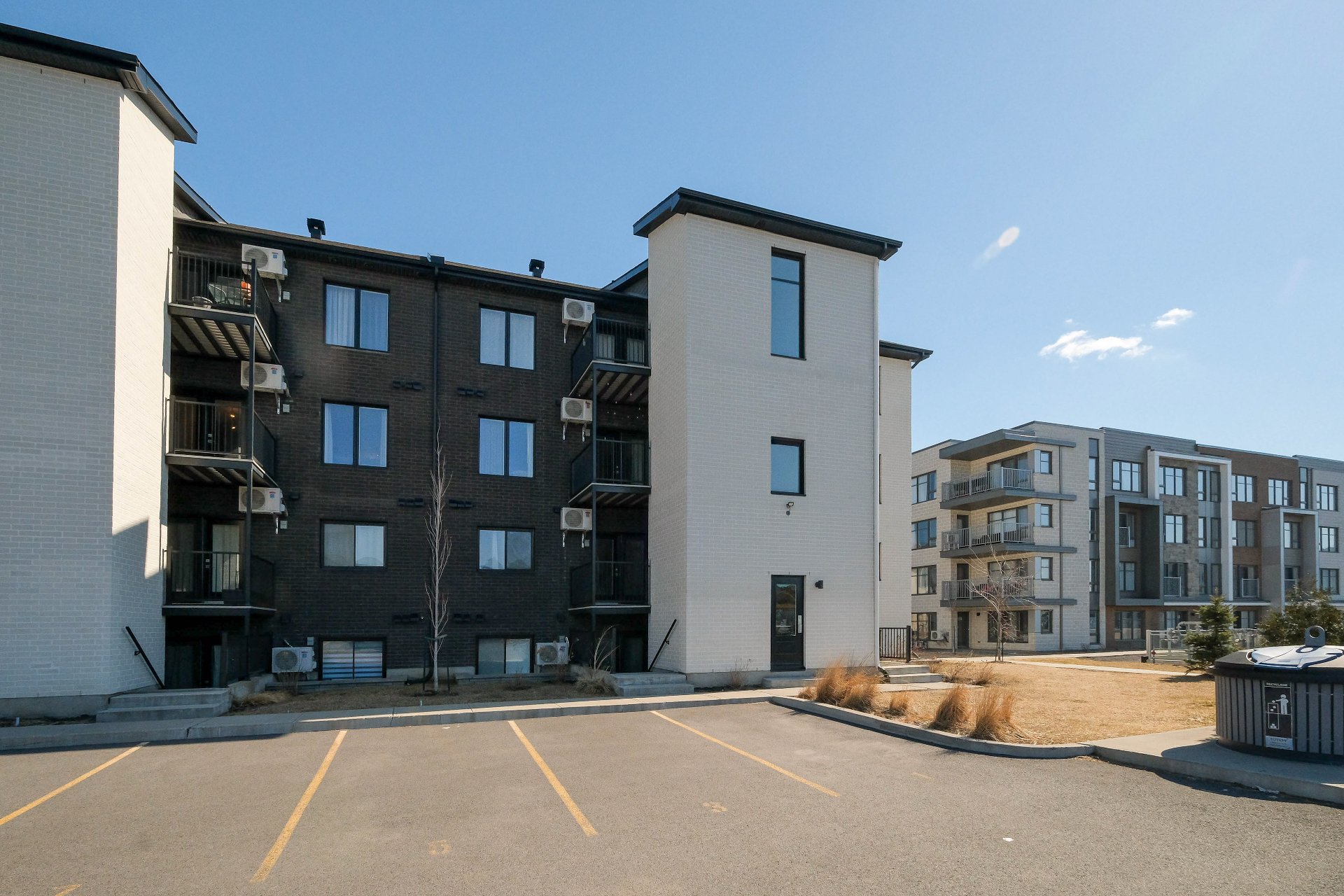 Photo - Face arrière