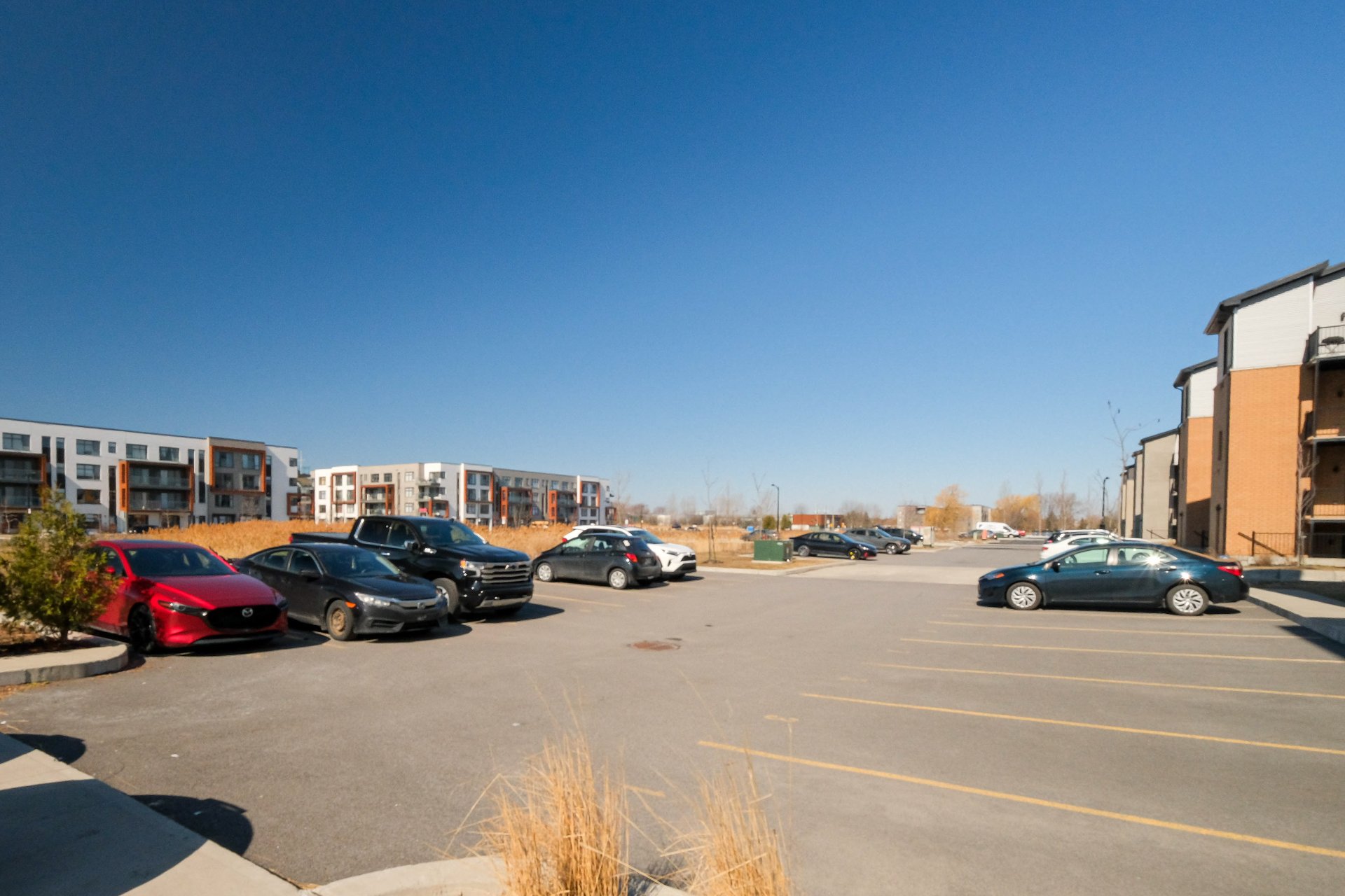 Photo - Stationnement