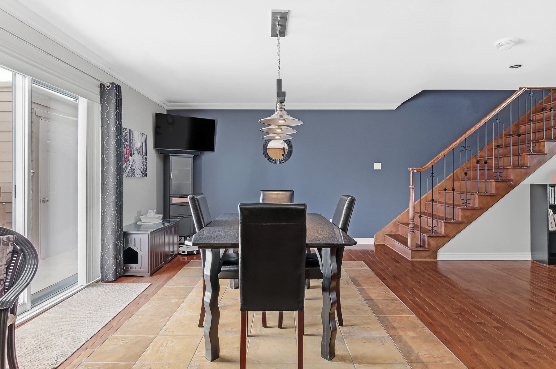 Photo - Salle à manger