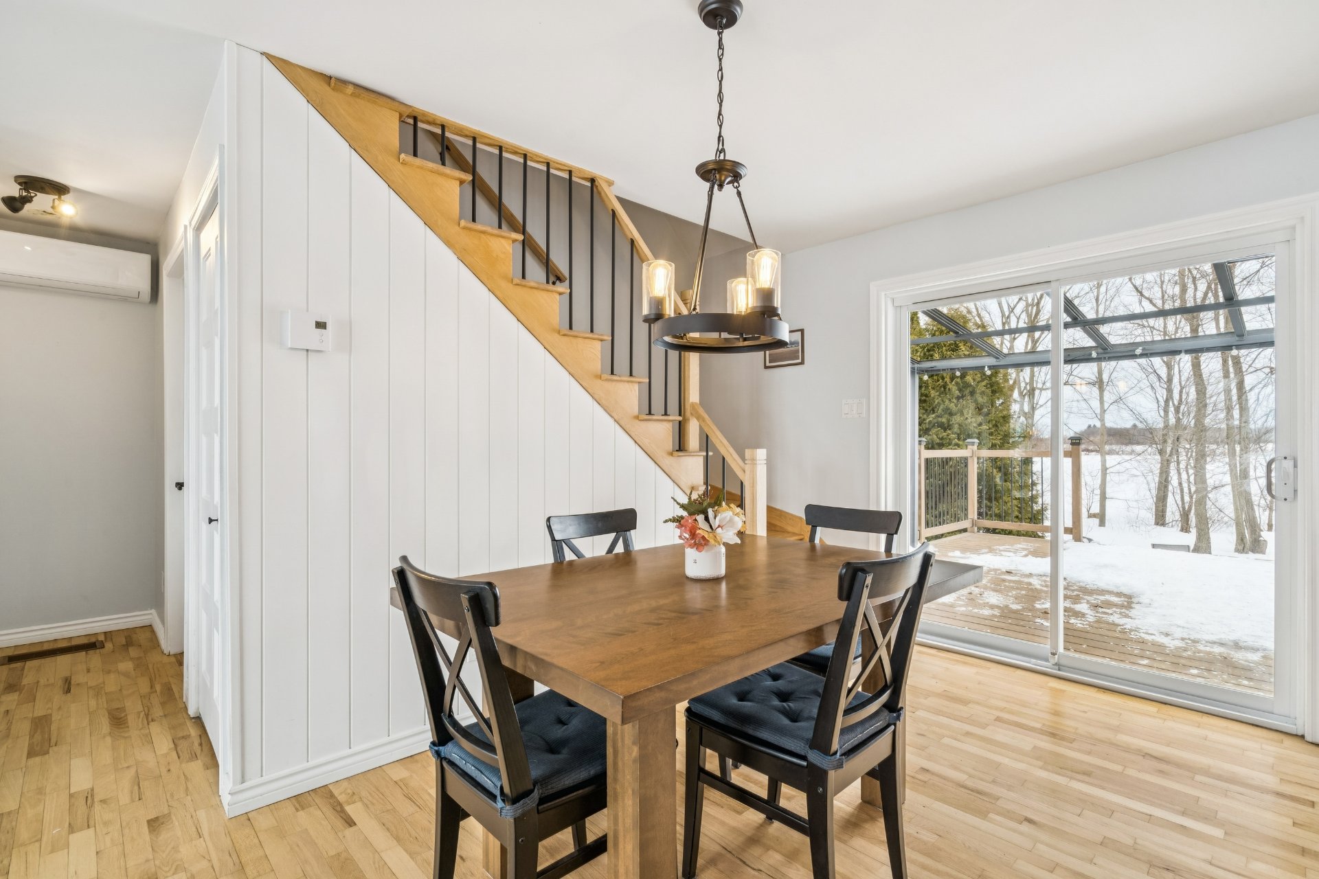 Photo - Salle à manger