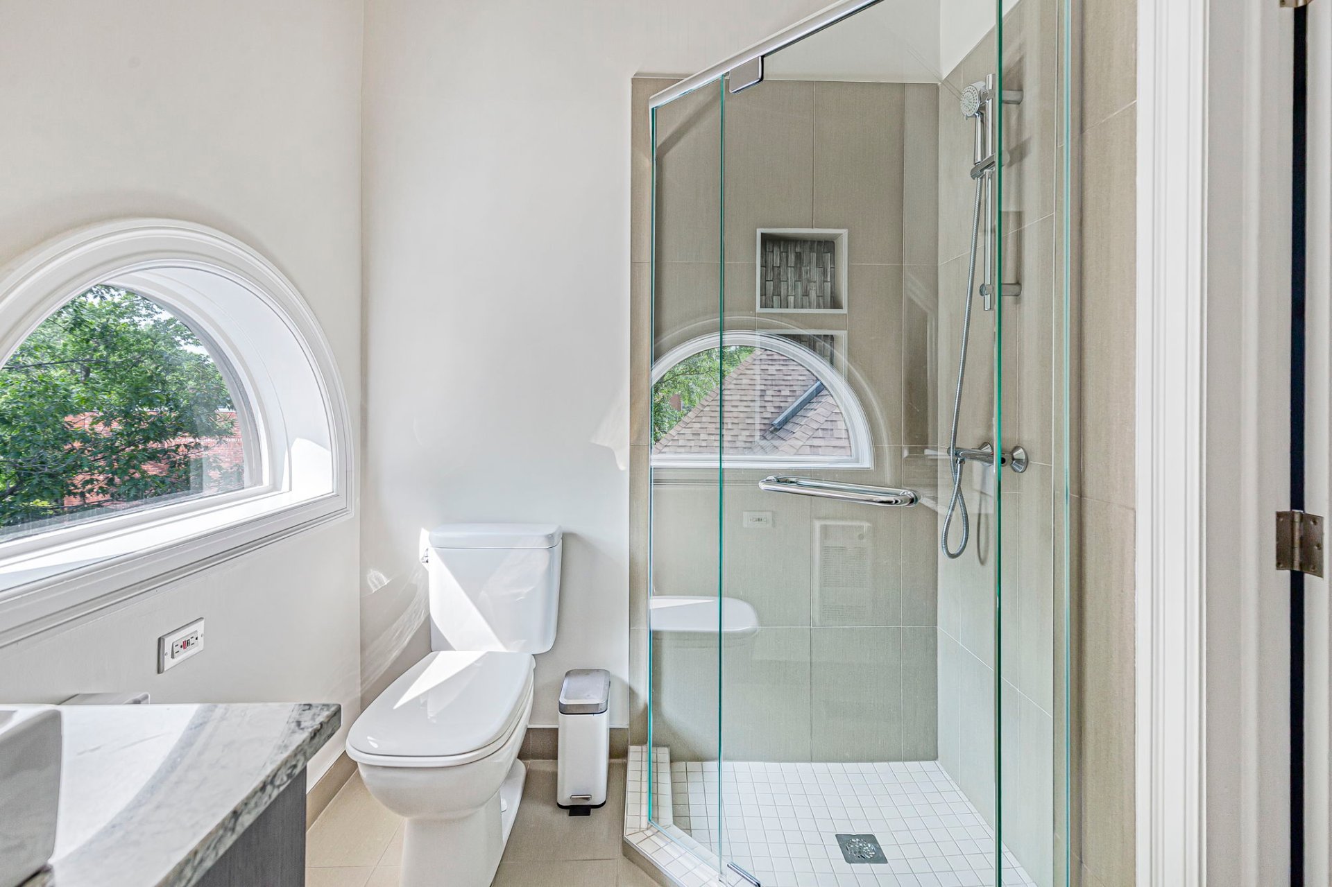 Salle de bains attenante à la CCP