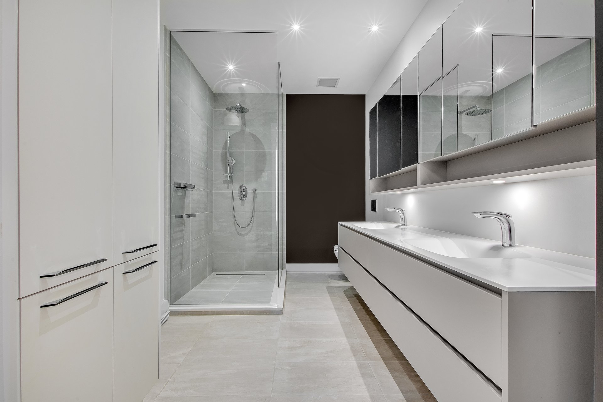 Salle de bains attenante à la CCP