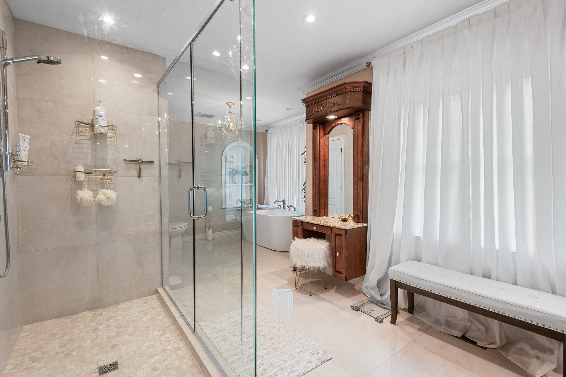 Salle de bains attenante à la CCP