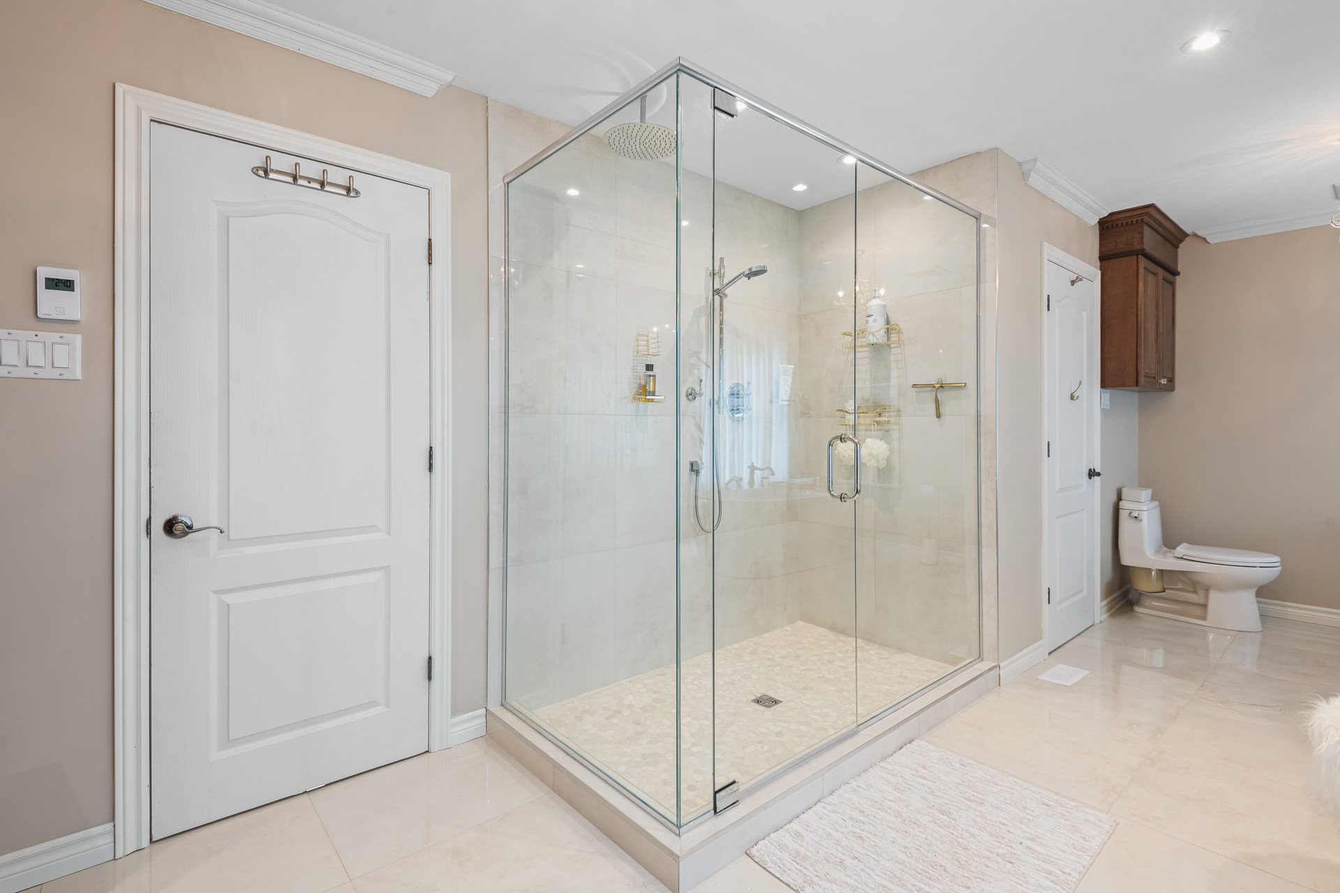 Salle de bains attenante à la CCP