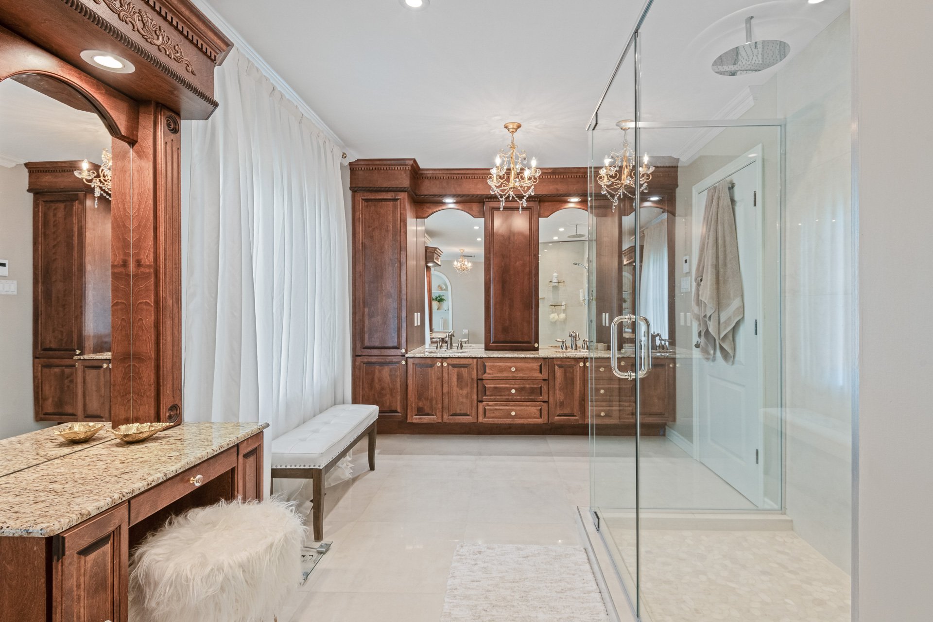 Salle de bains attenante à la CCP