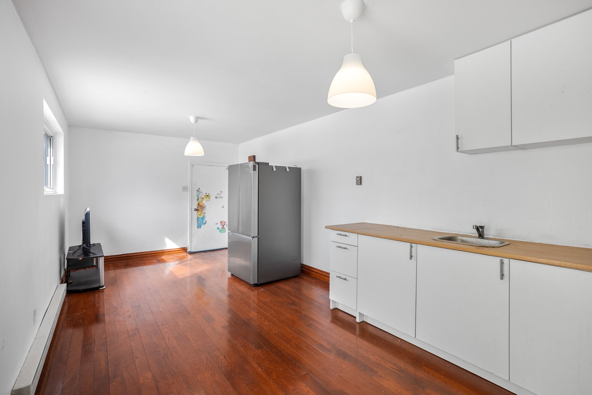 Photo - Overall View