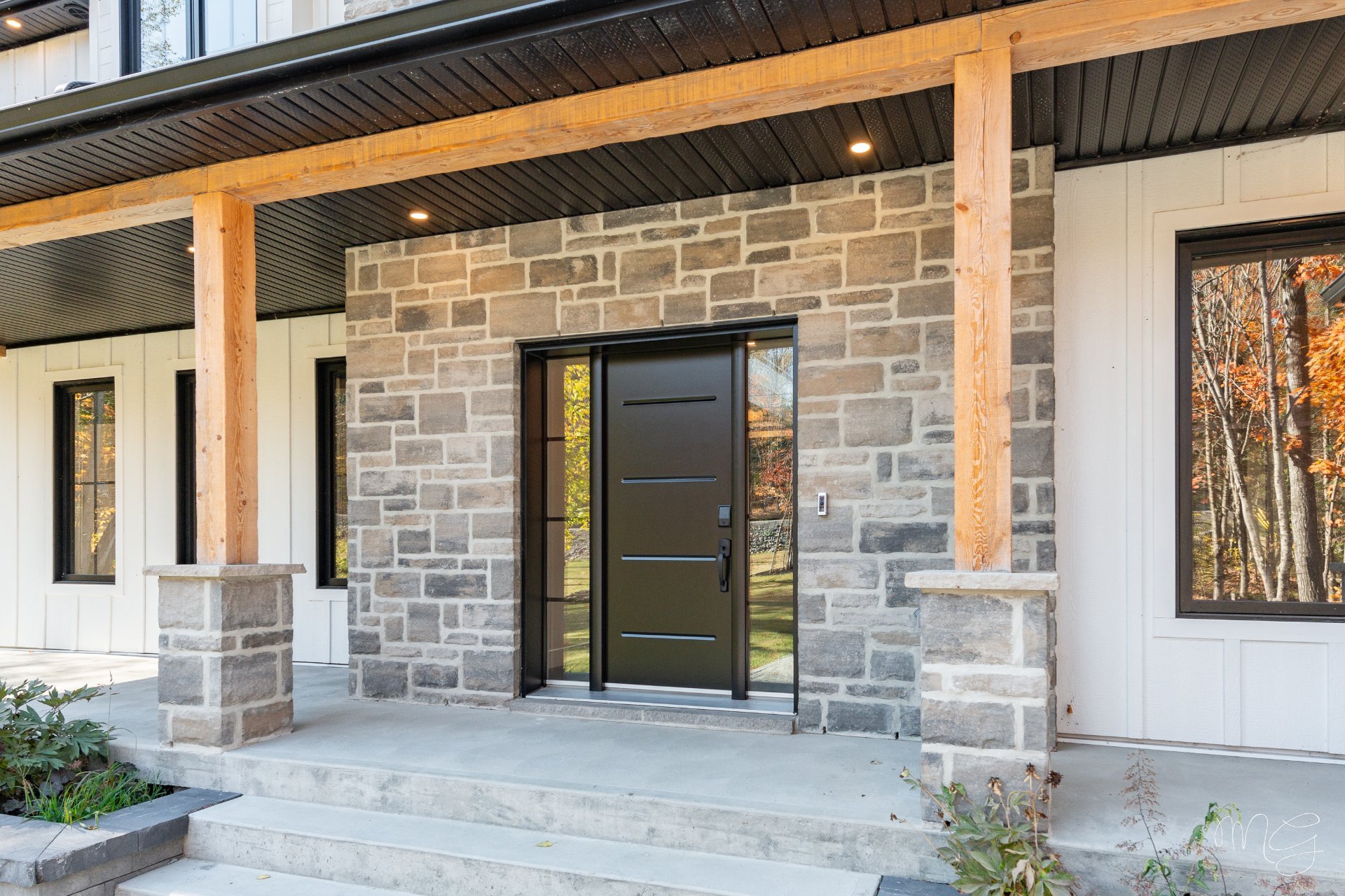 Photo - Exterior entrance