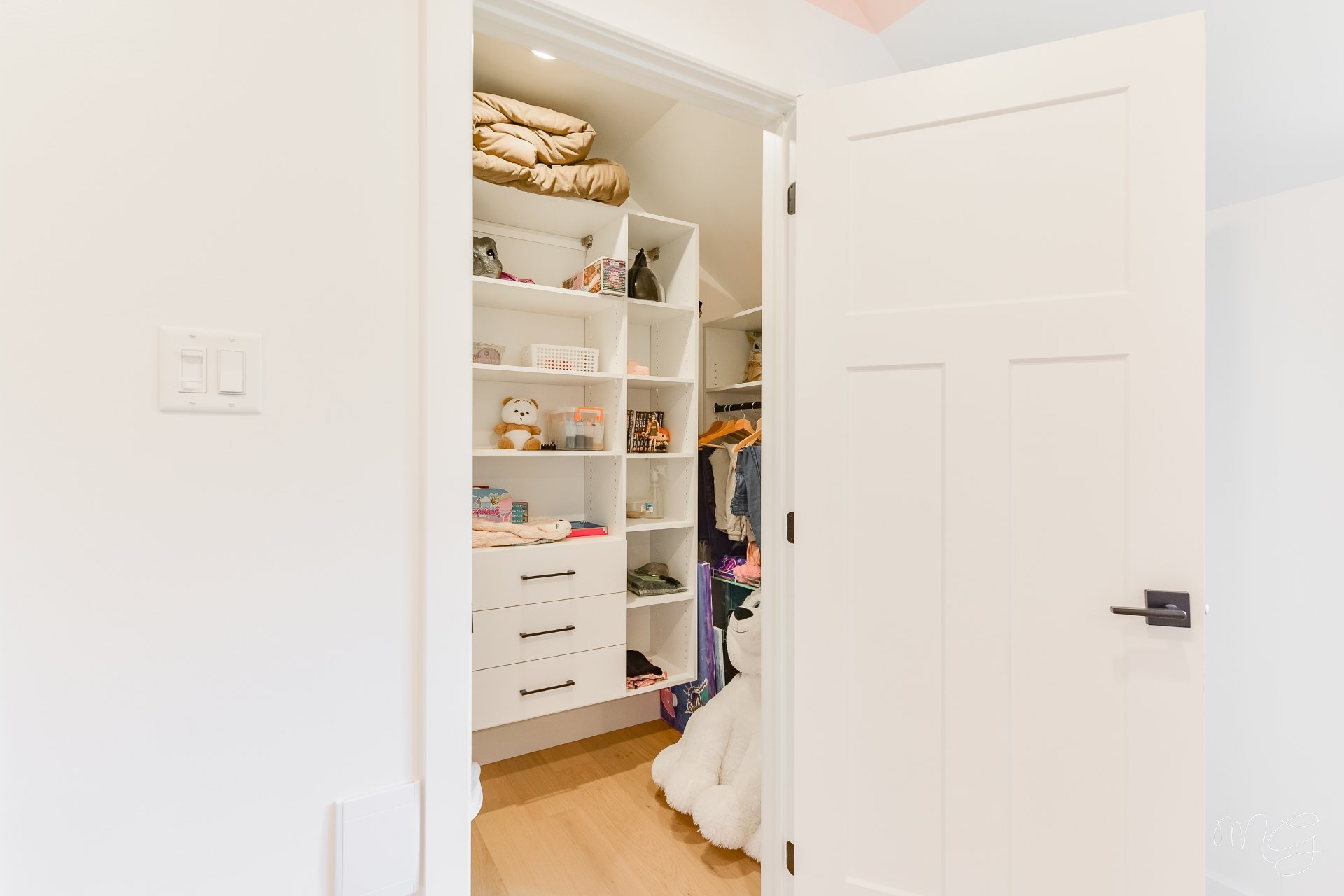 Photo - Walk-in closet