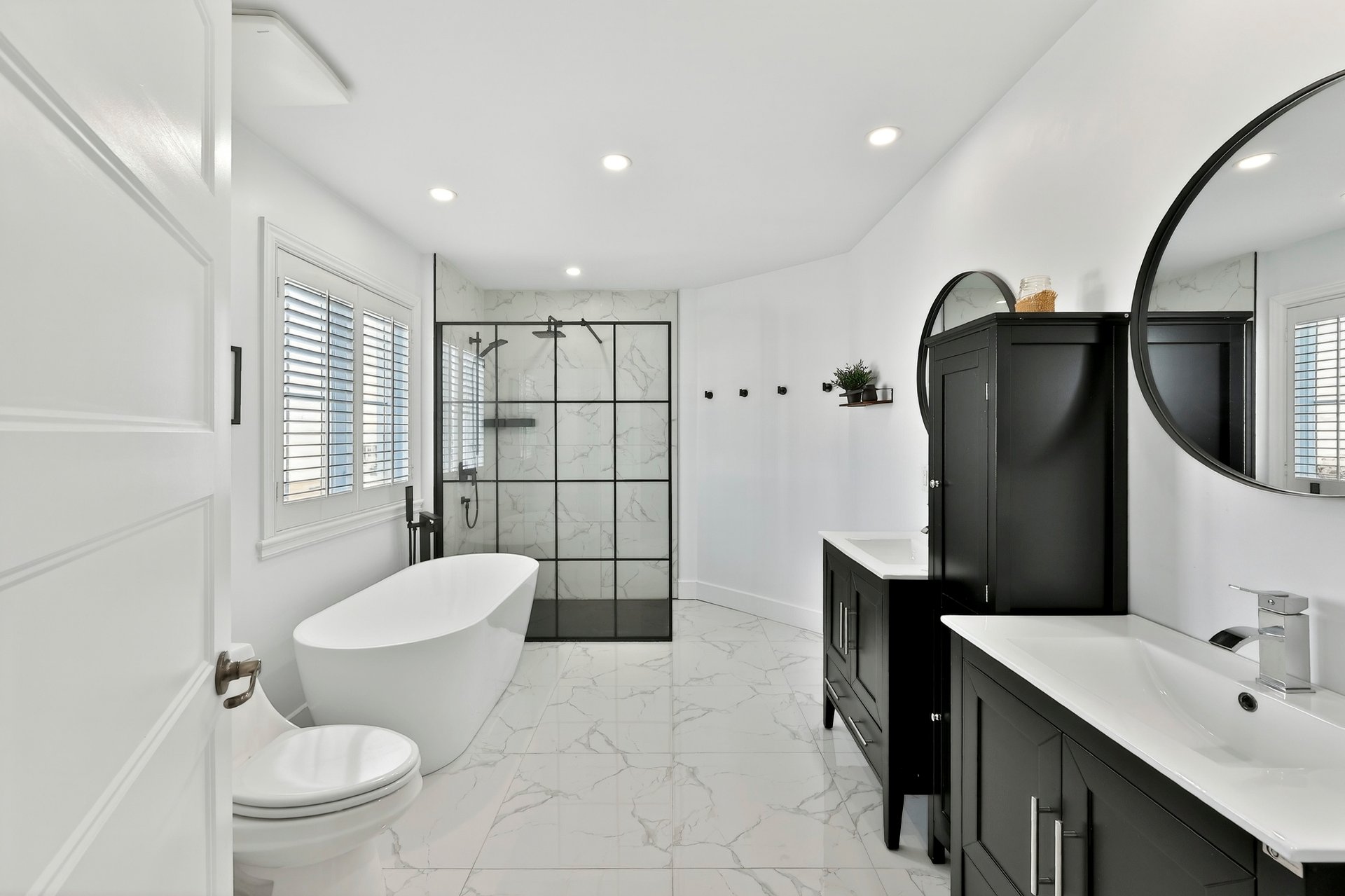 Photo - Salle de bains attenante à la CCP