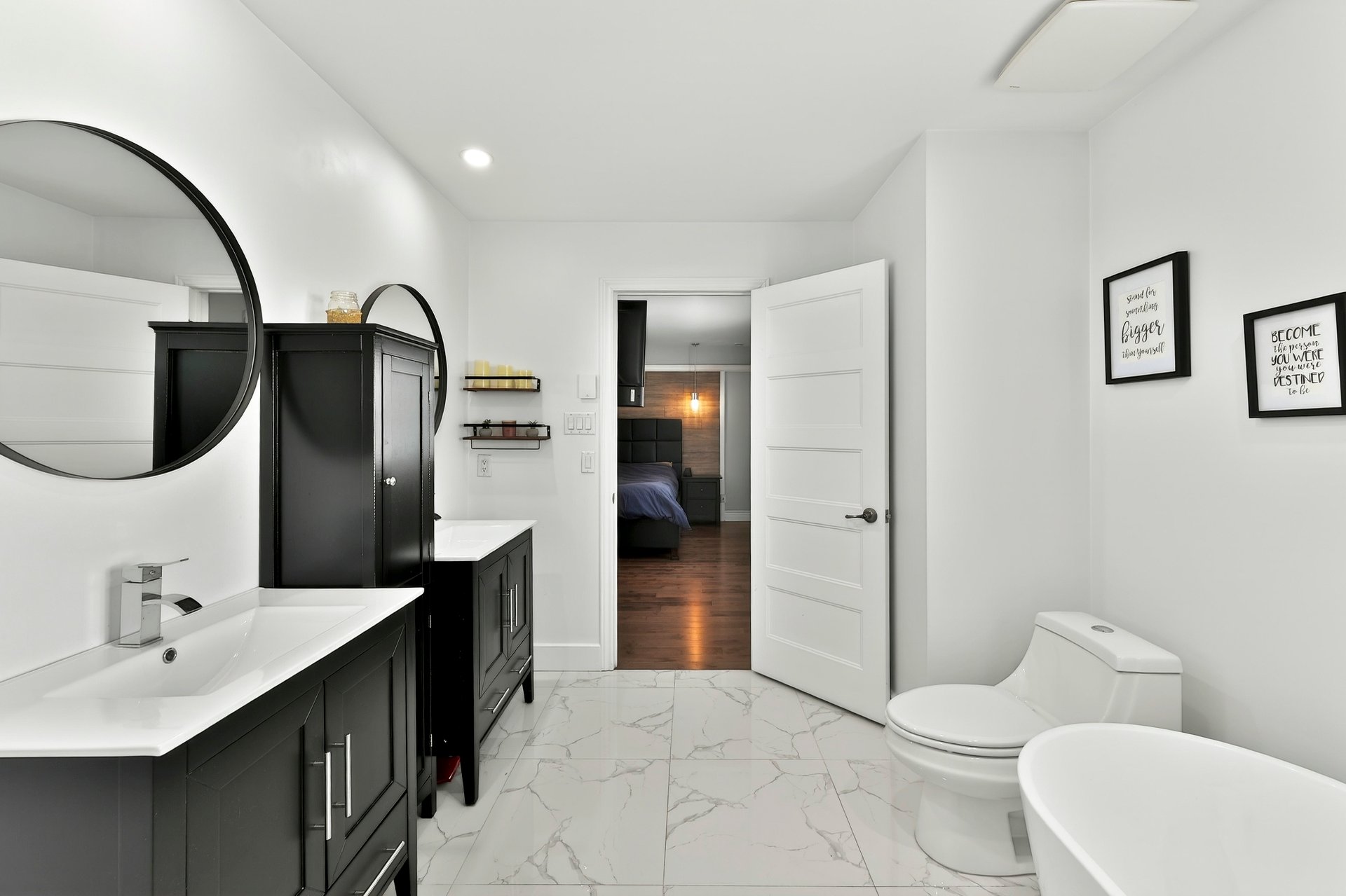 Photo - Salle de bains attenante à la CCP