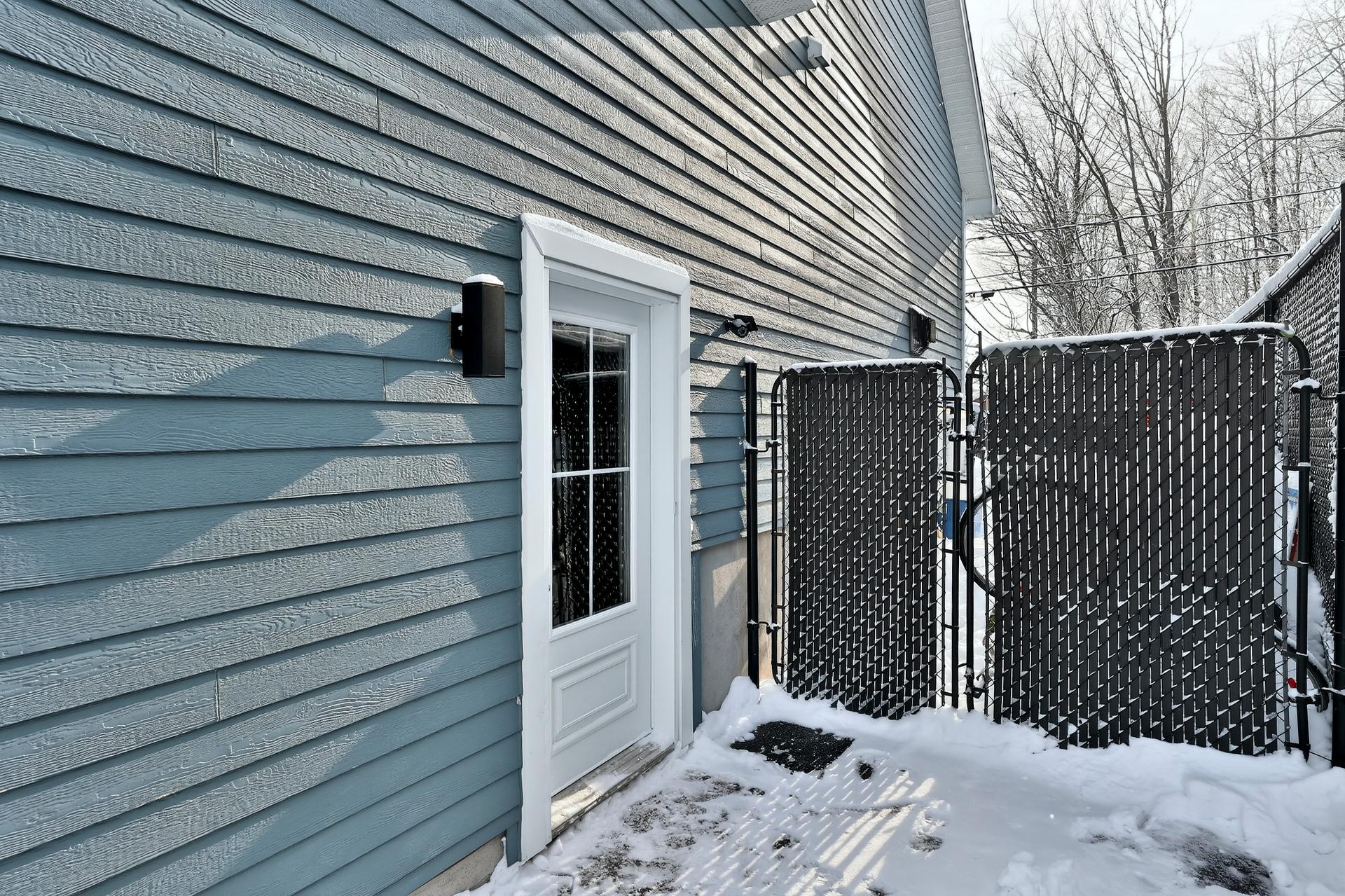 Photo - Entrée extérieure