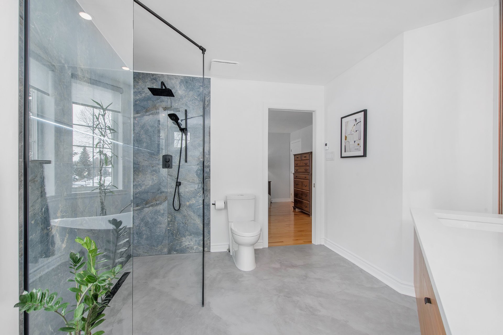 Salle de bains attenante à la CCP