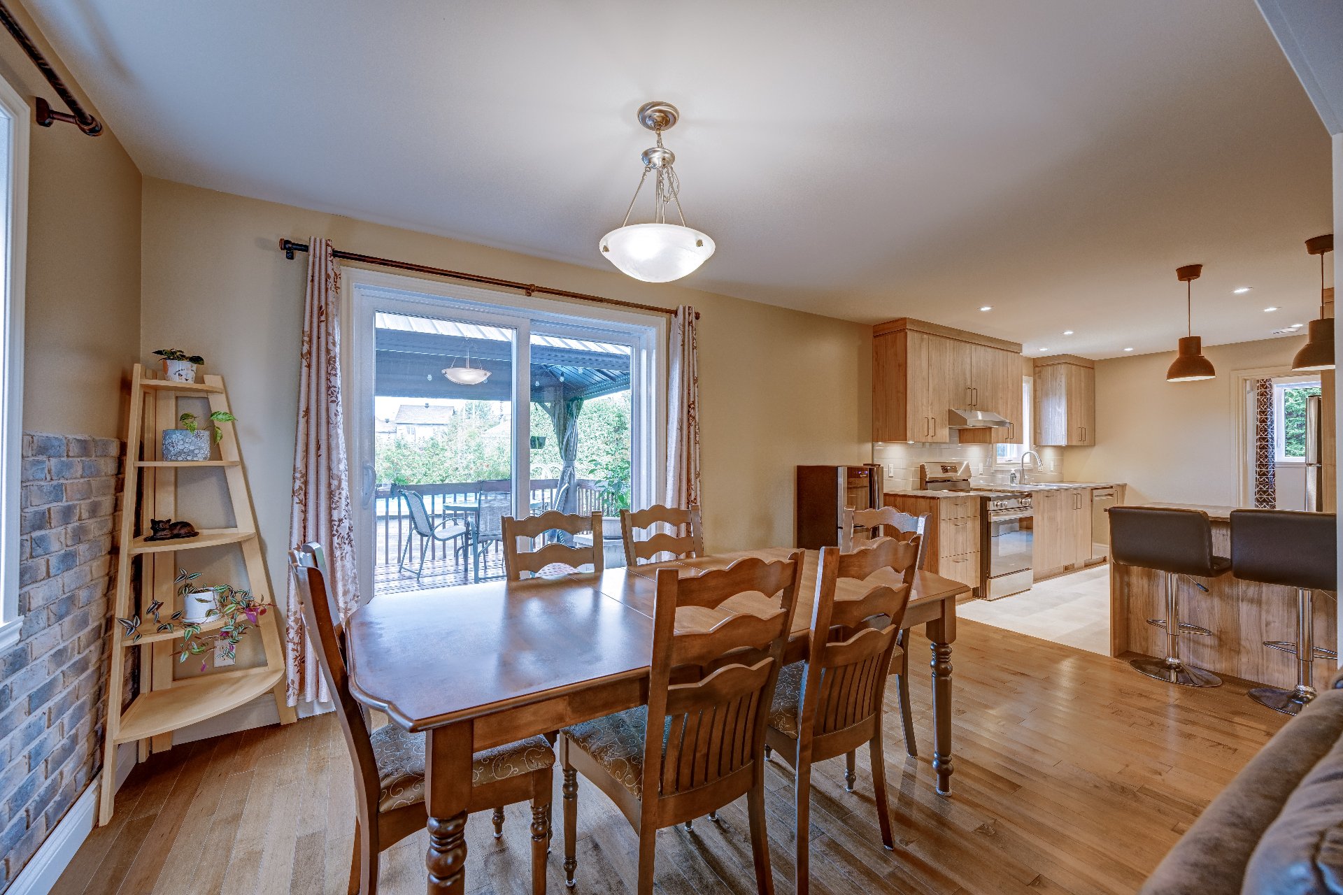 Photo - Salle à manger