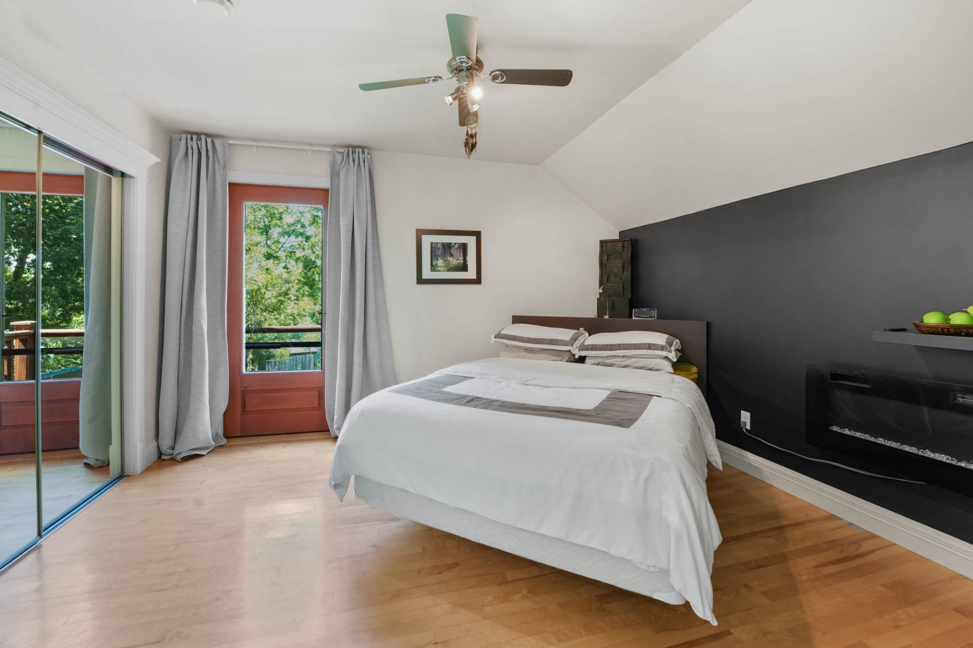 Photo - Primary bedroom