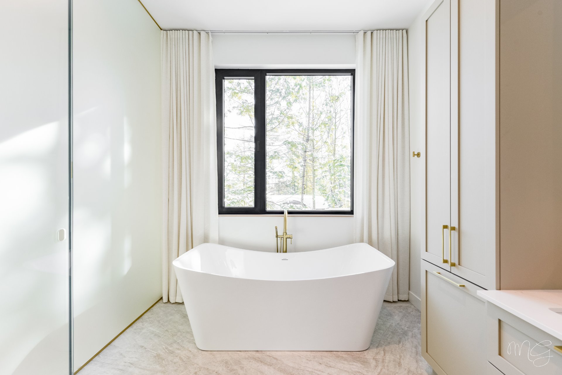 Photo - Salle de bains attenante à la CCP