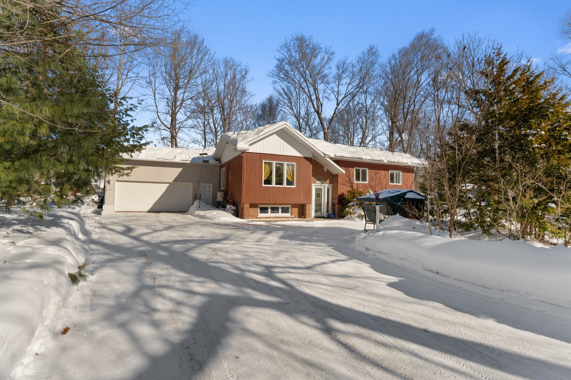 Photo - Entrée extérieure