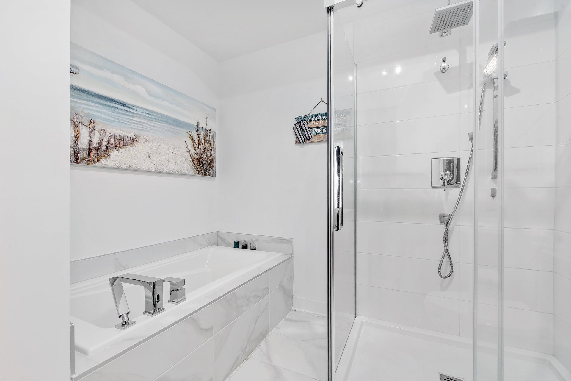 Salle de bains attenante à la CCP