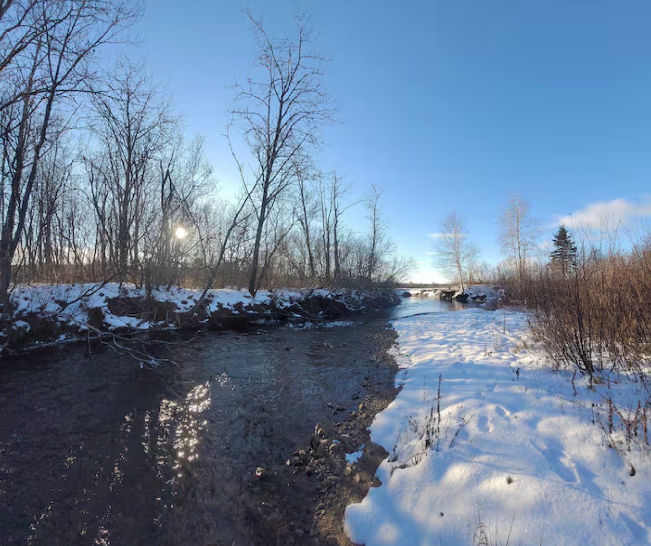 Accès au plan d'eau