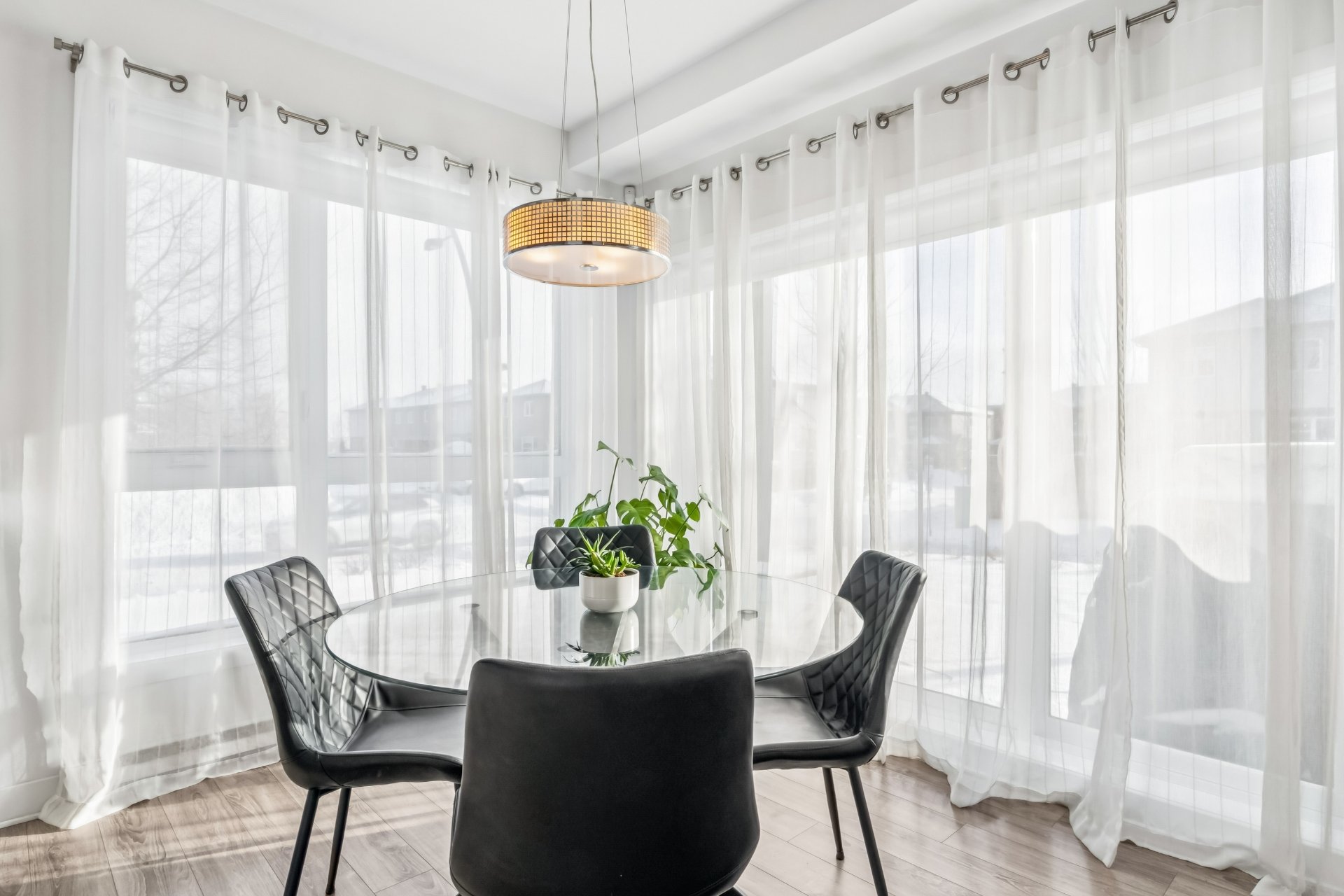 Photo - Salle à manger