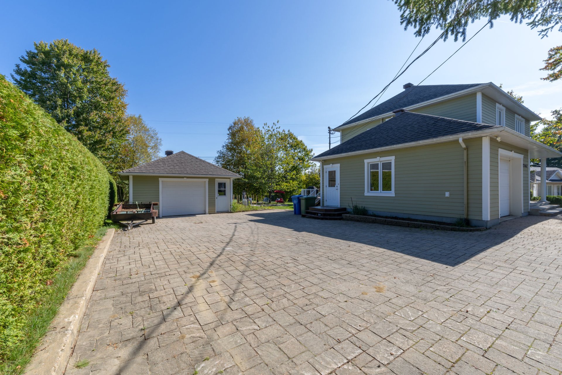 Photo - Exterior entrance