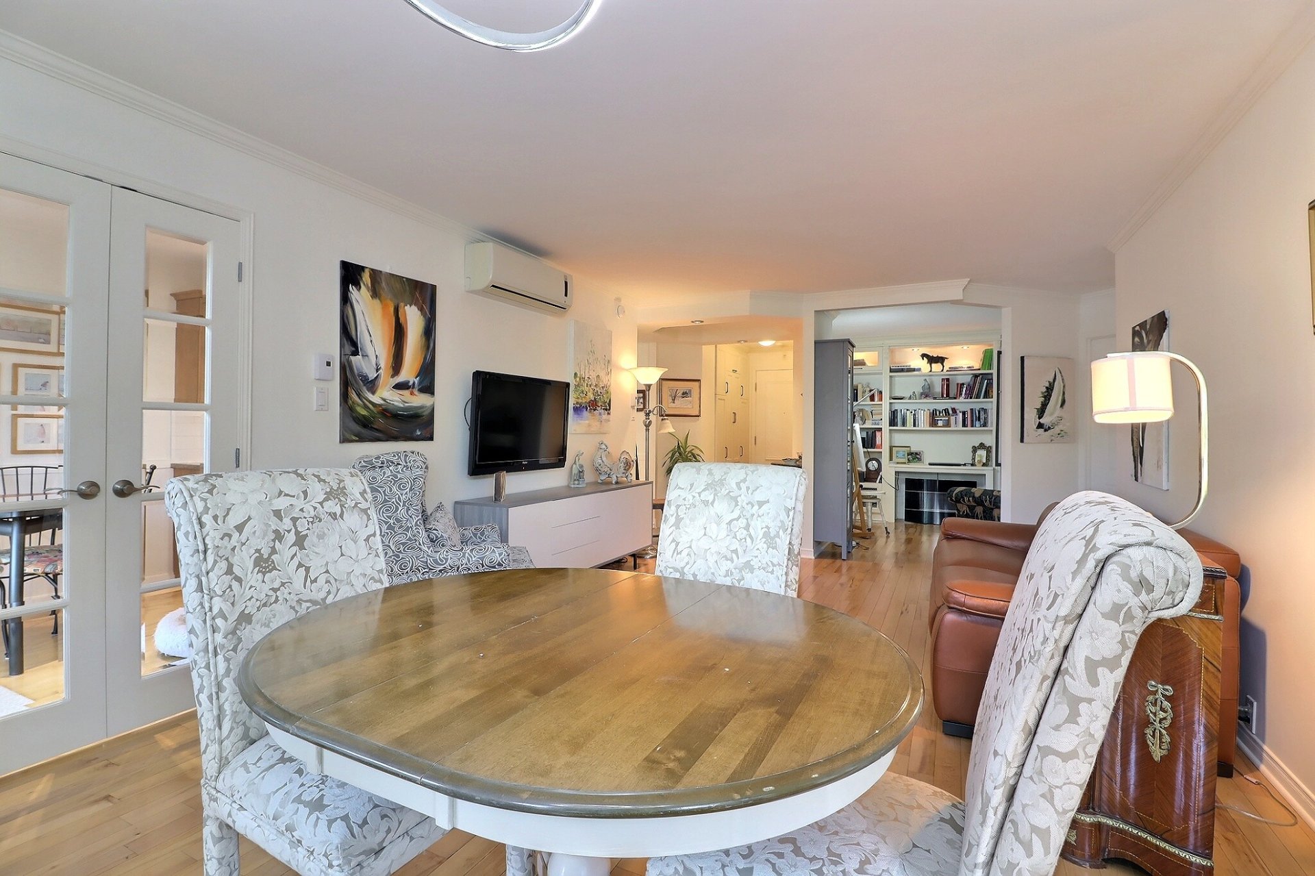 Photo - Salle à manger