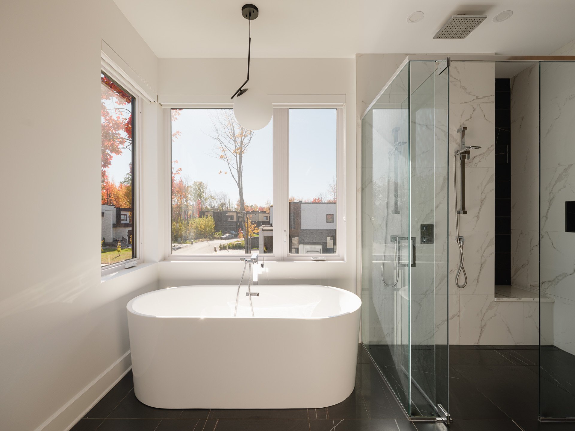 Photo - Salle de bains attenante à la CCP