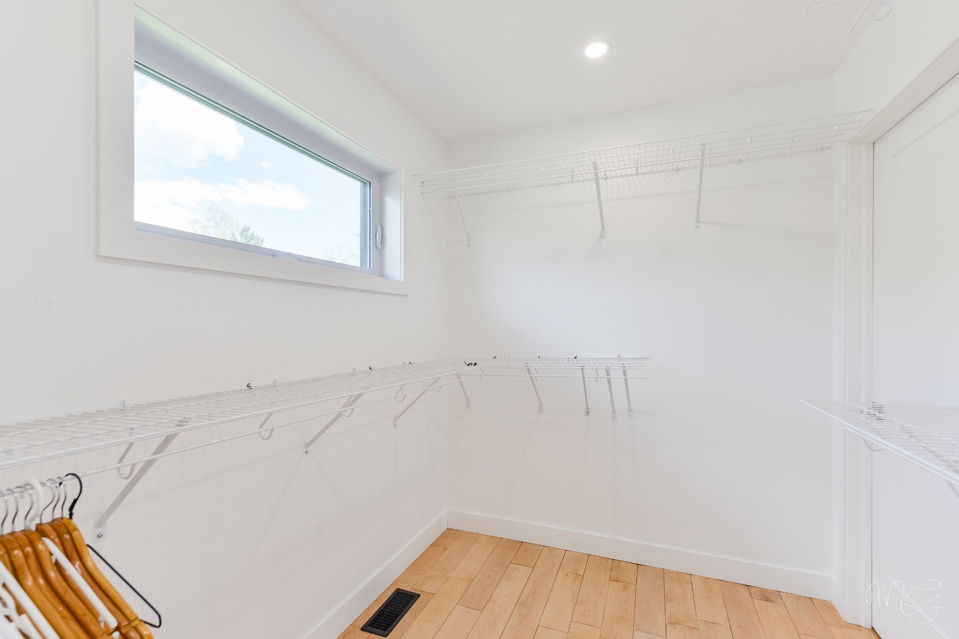 Photo - Penderie (Walk-in)