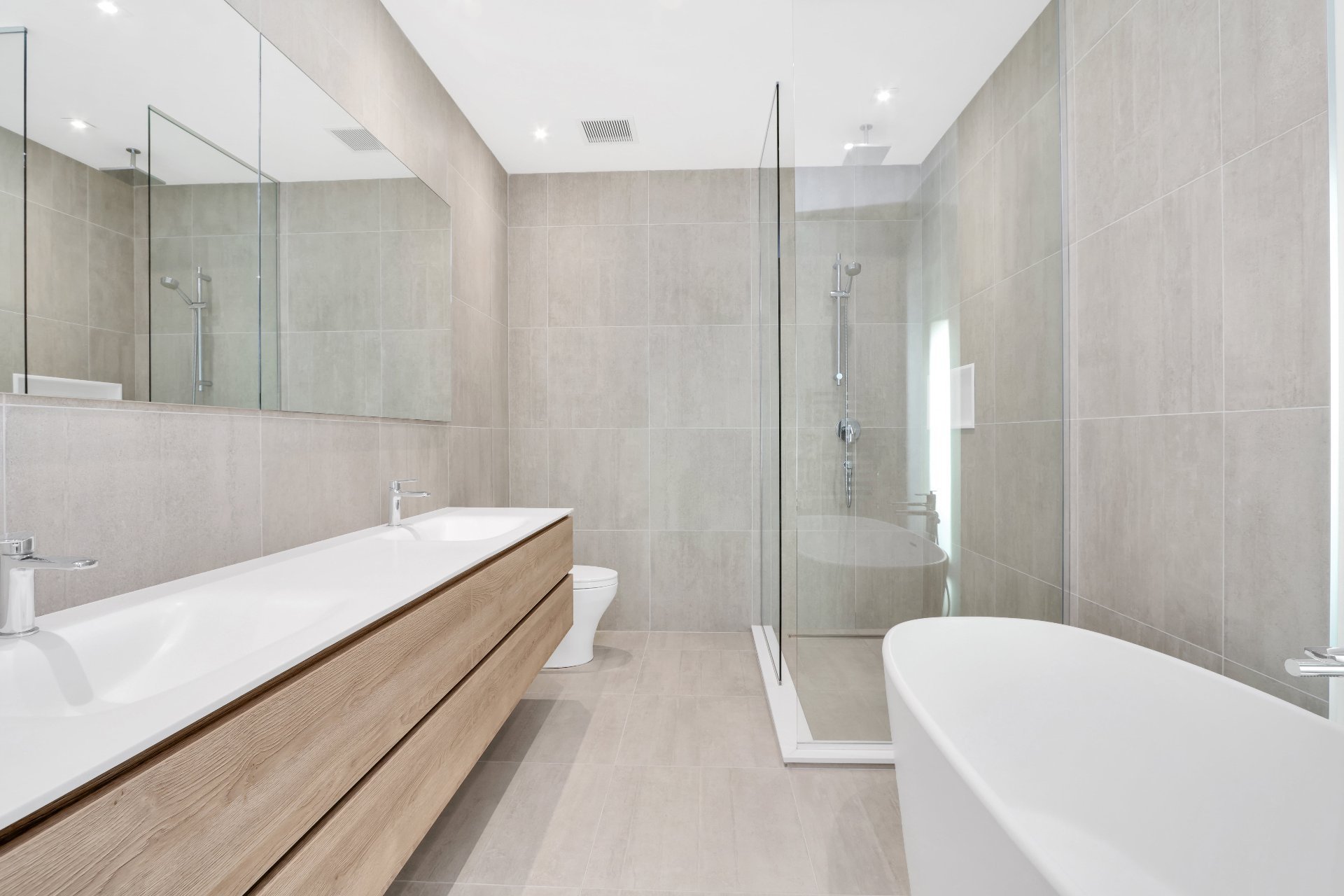 Photo - Salle de bains attenante à la CCP