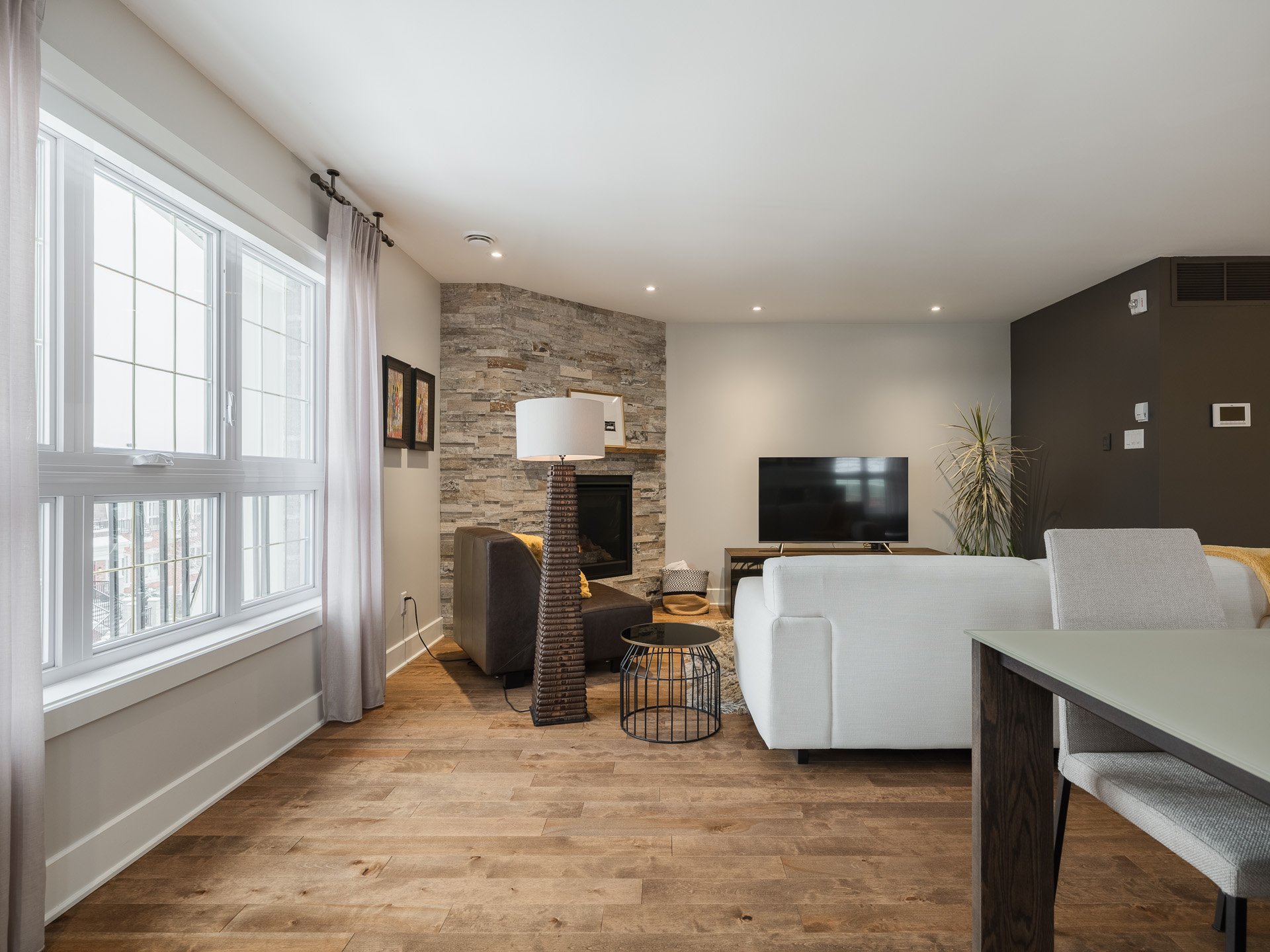 Photo - Overall View