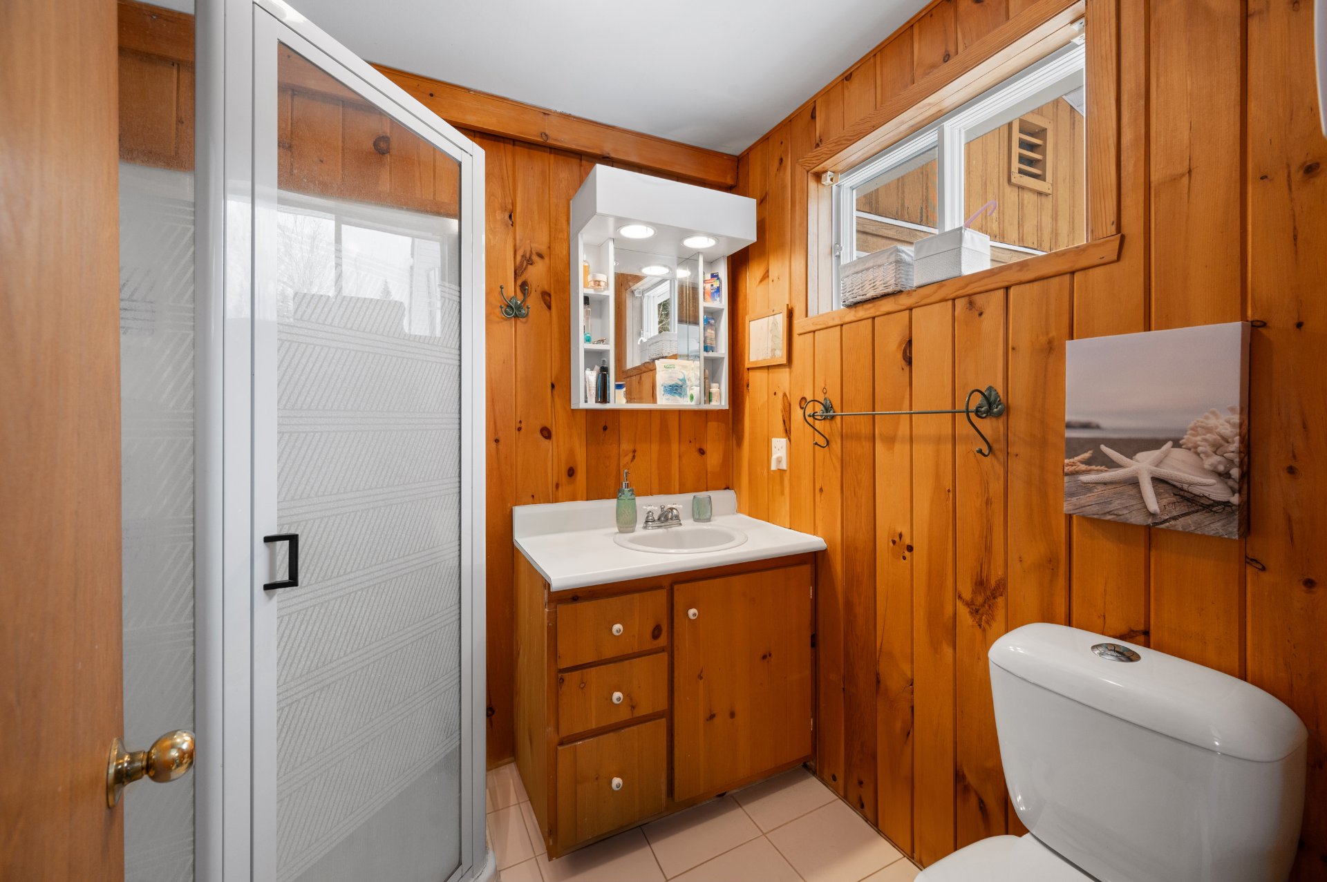 Photo - Salle de bains attenante à la CCP