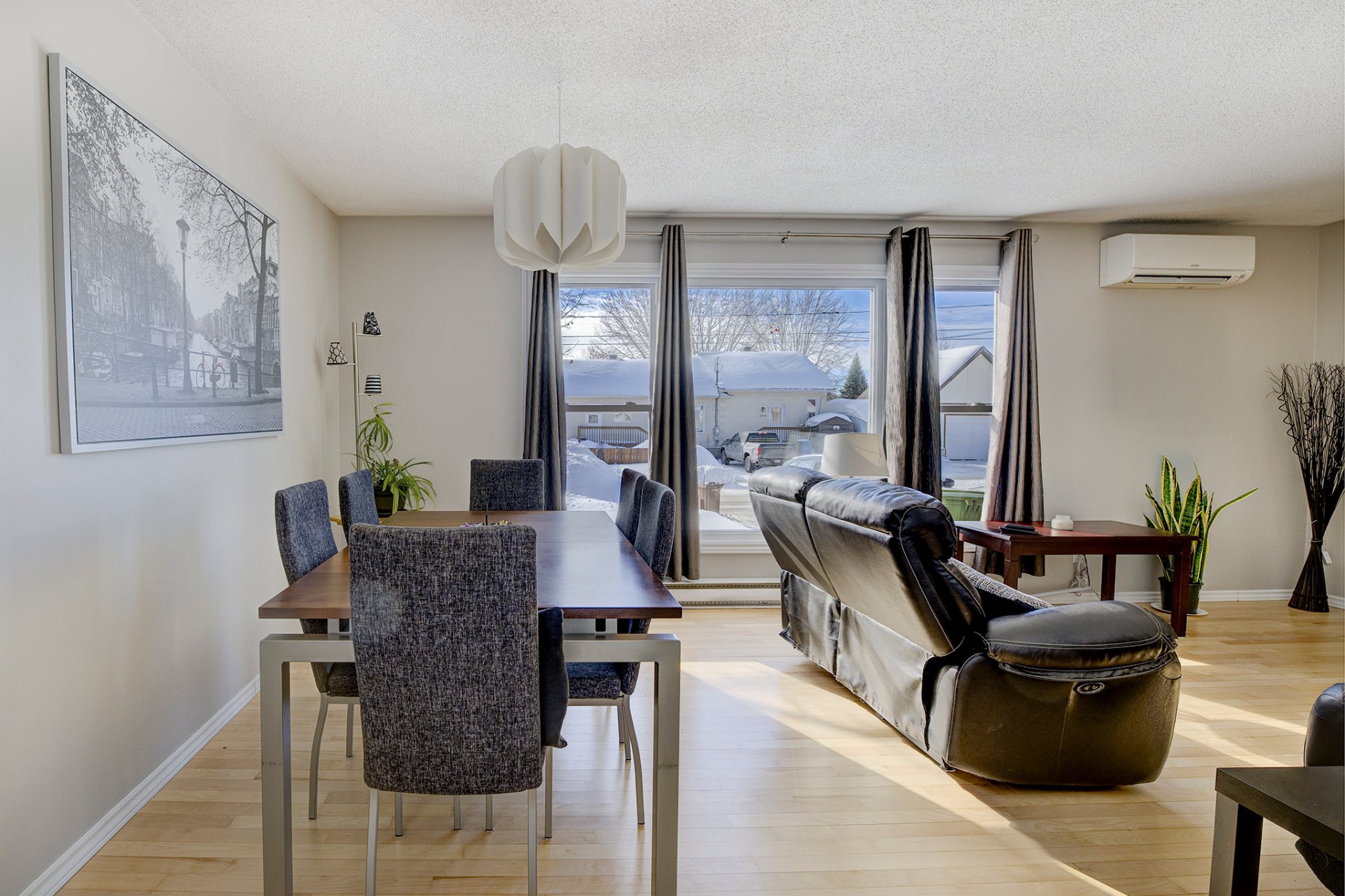 Photo - Salle à manger