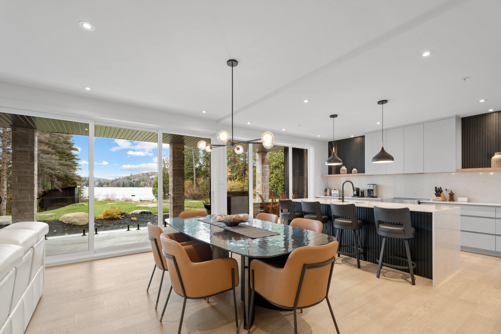 Photo - Salle à manger