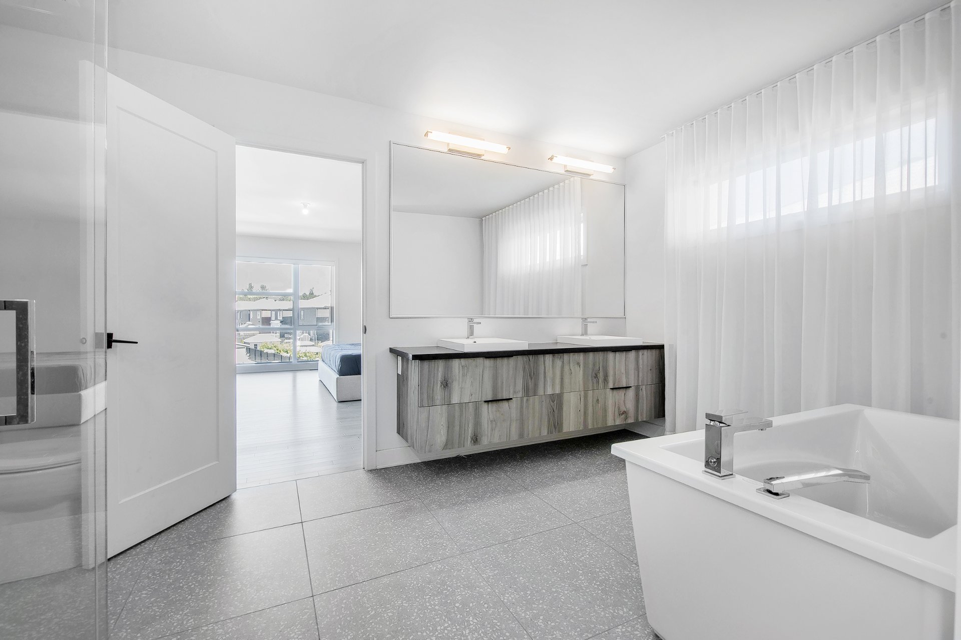 Salle de bains attenante à la CCP