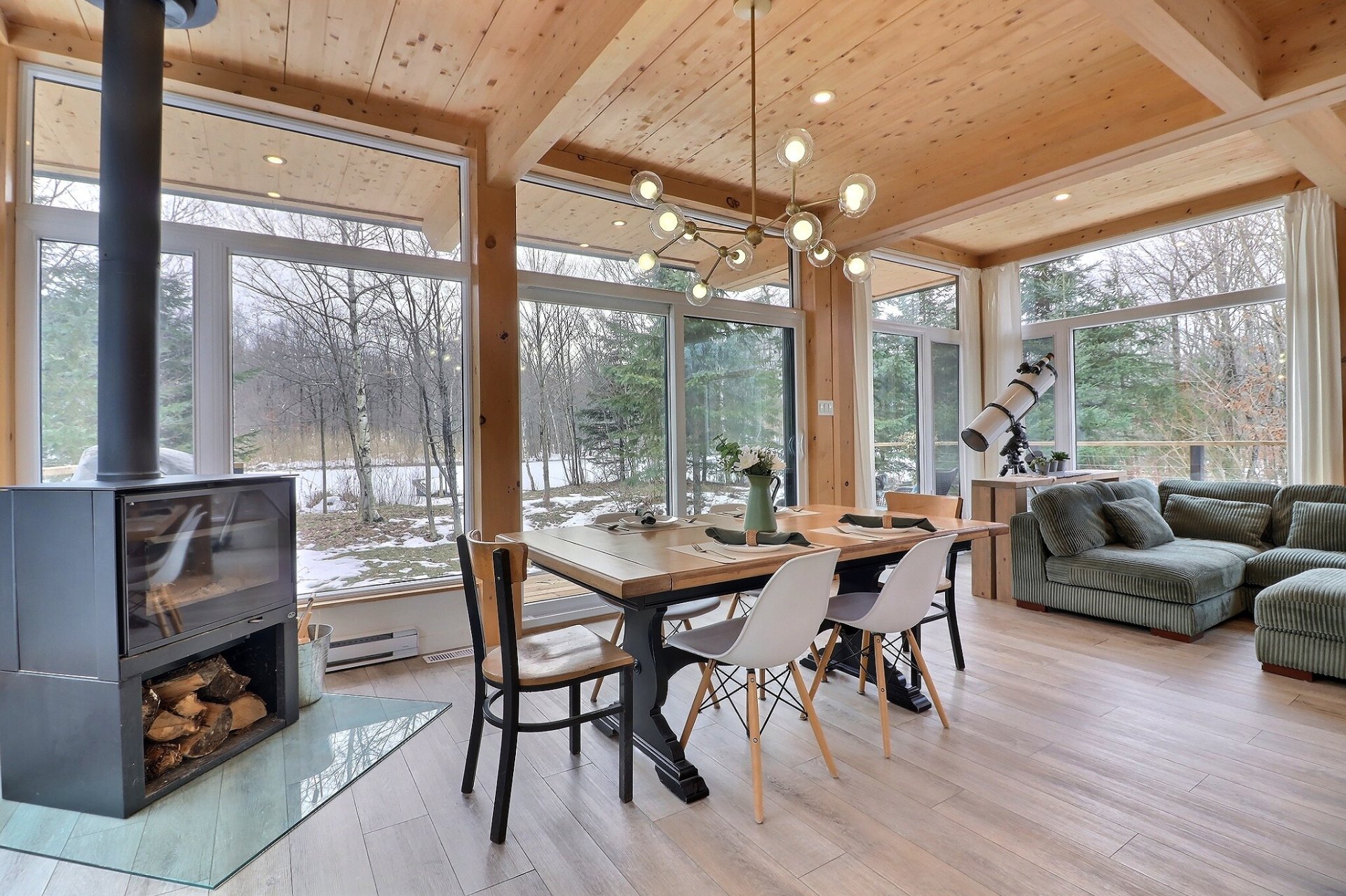 Photo - Salle à manger