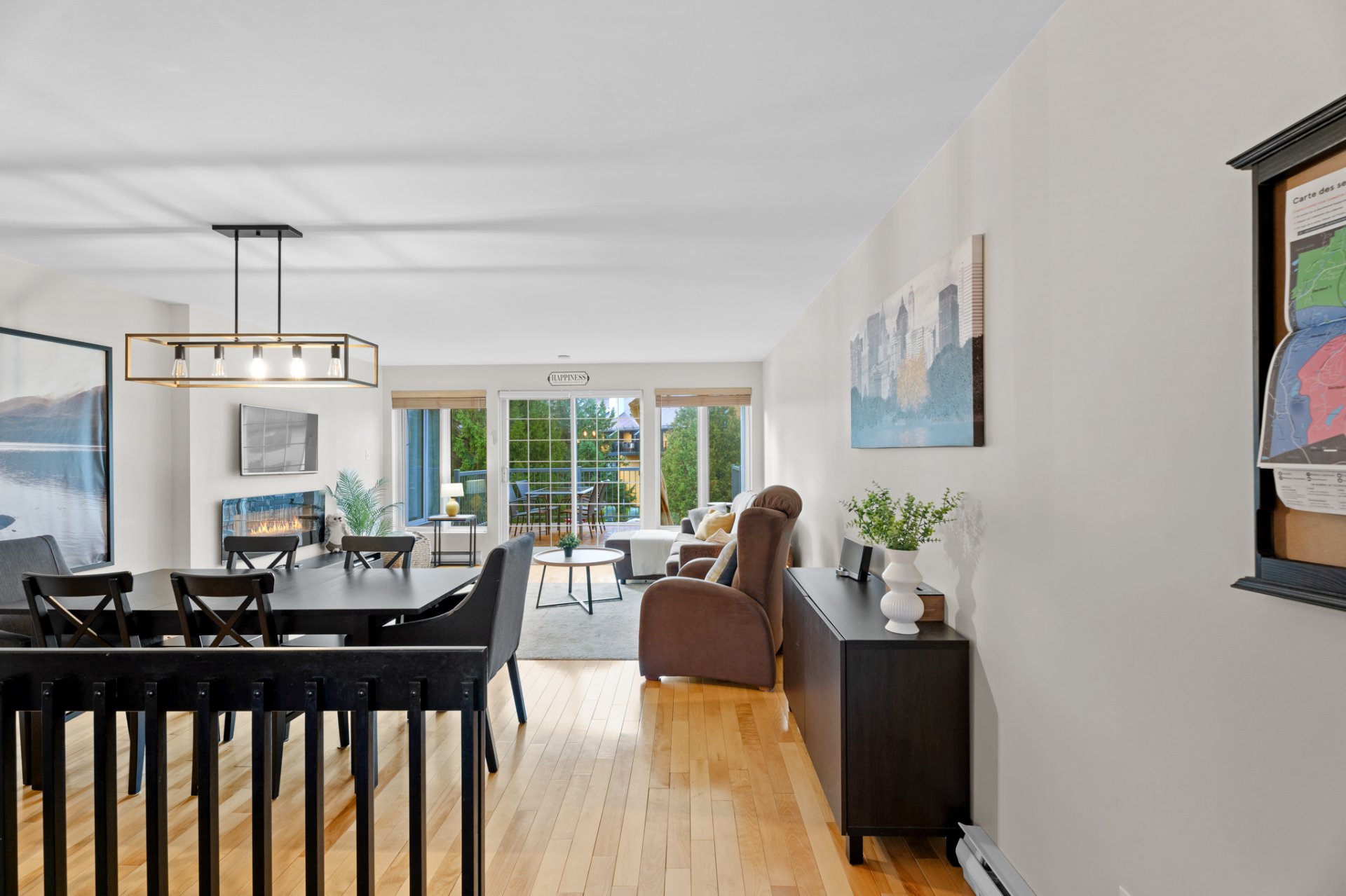 Photo - Salle à manger