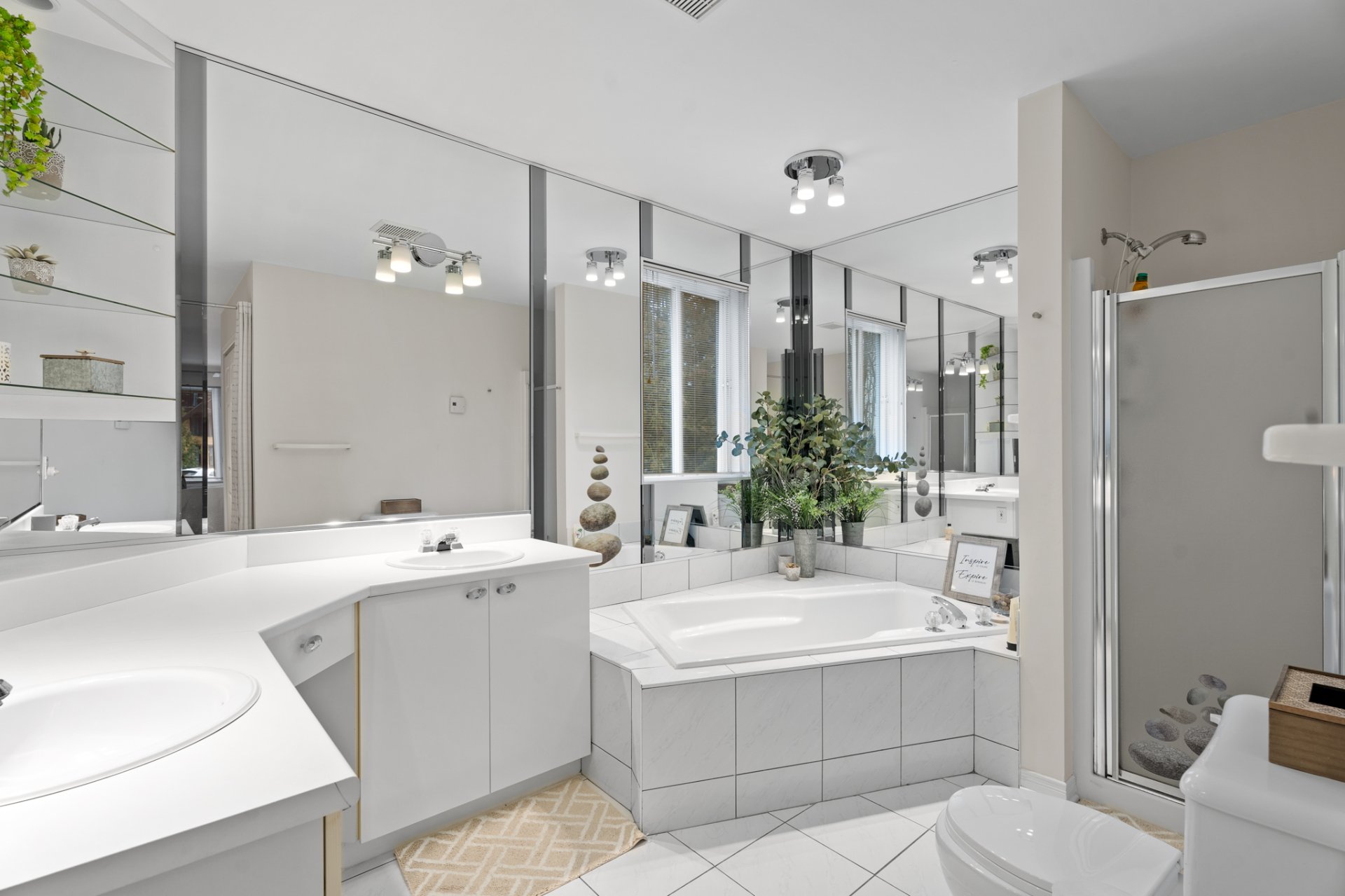 Photo - Salle de bains attenante à la CCP