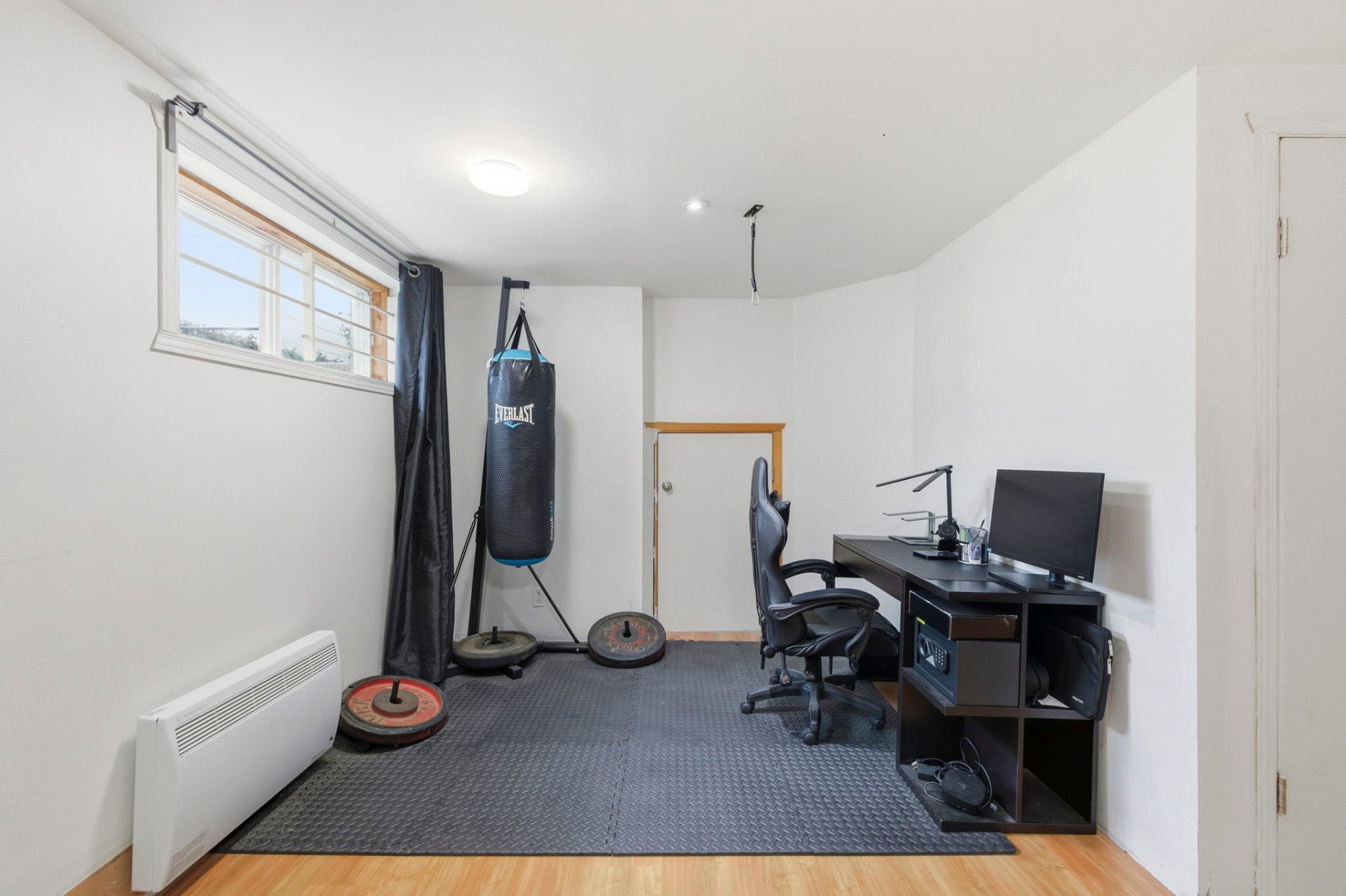 Photo - Exercise room