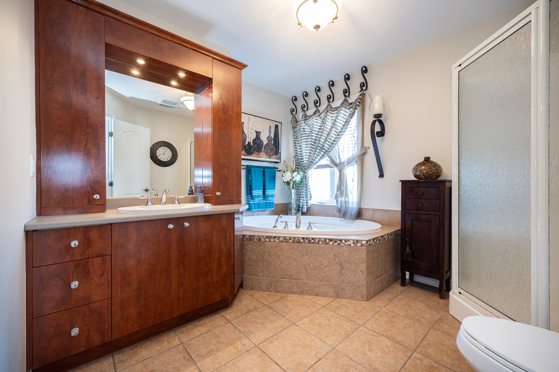 Salle de bains attenante à la CCP