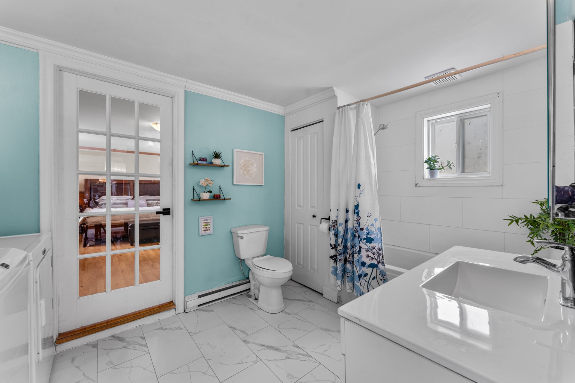 Salle de bains attenante à la CCP