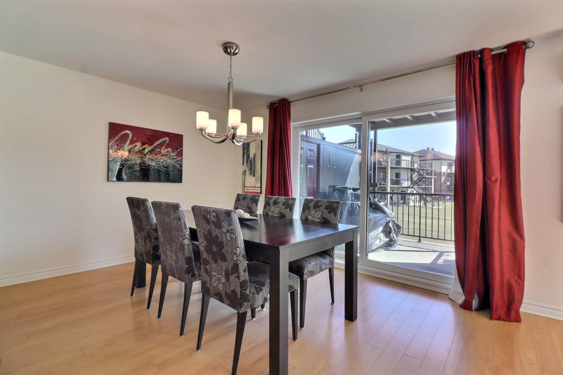 Photo - Salle à manger