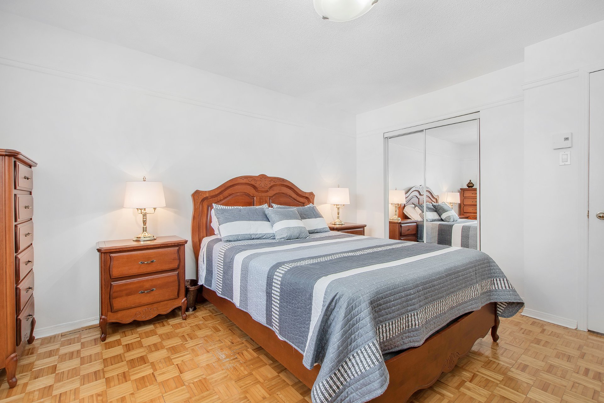 Chambre à coucher principale