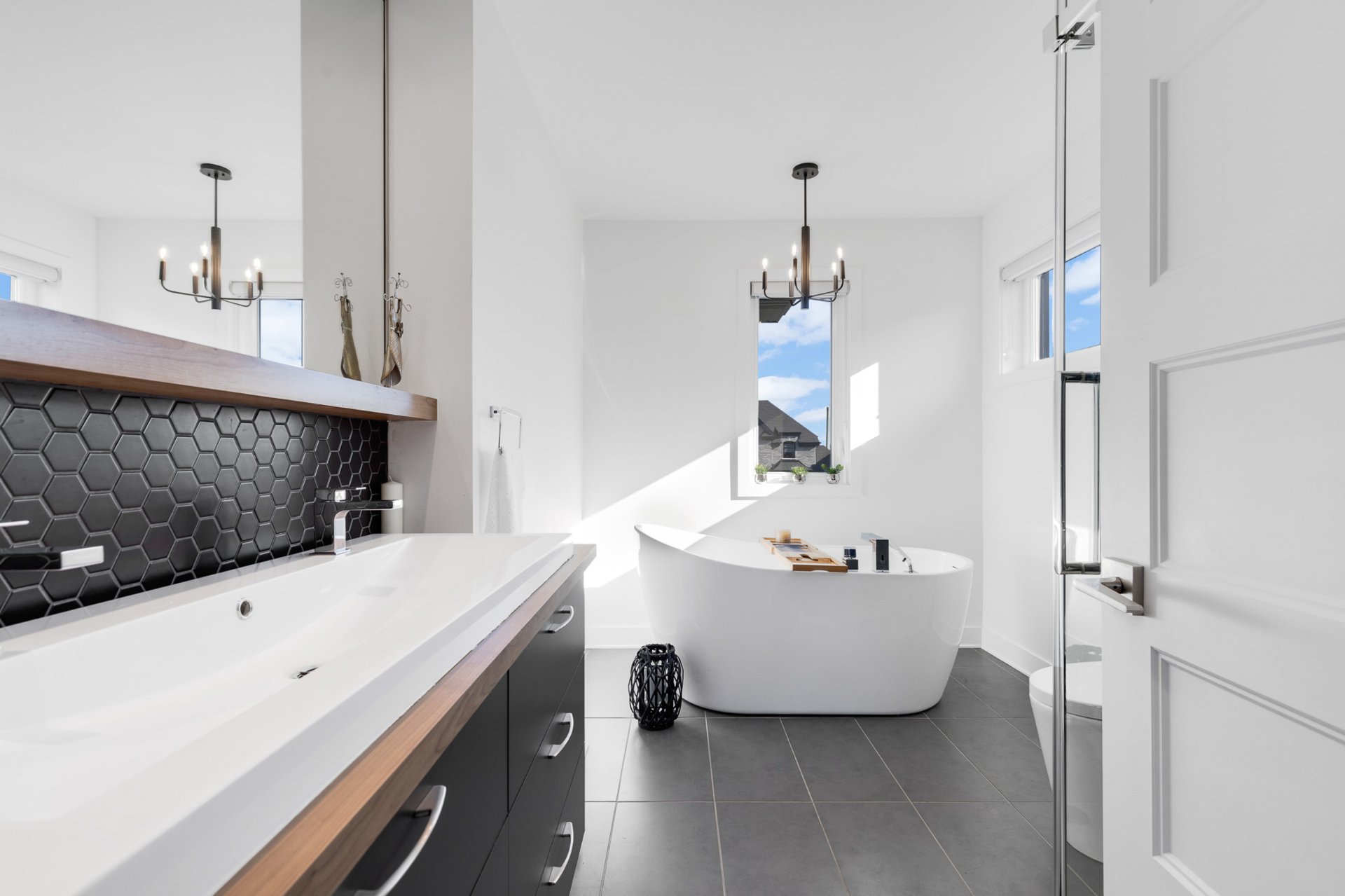 Ensuite bathroom