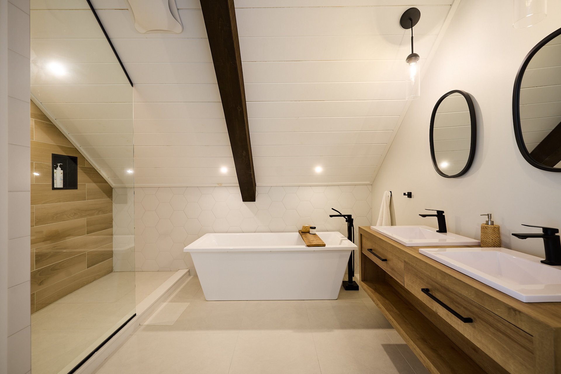 Salle de bains attenante à la CCP