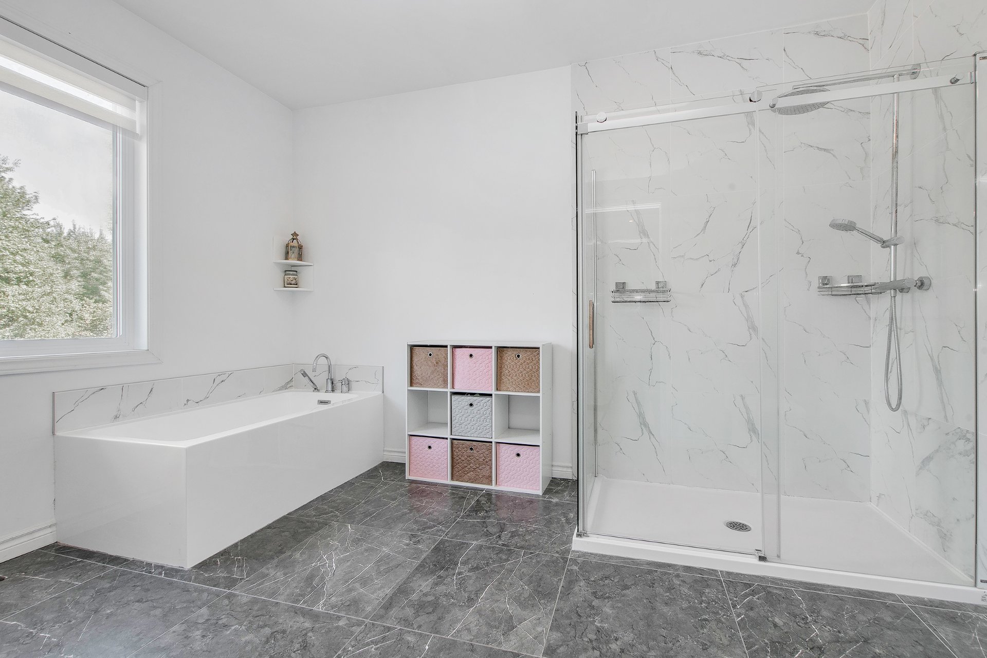 Salle de bains attenante à la CCP