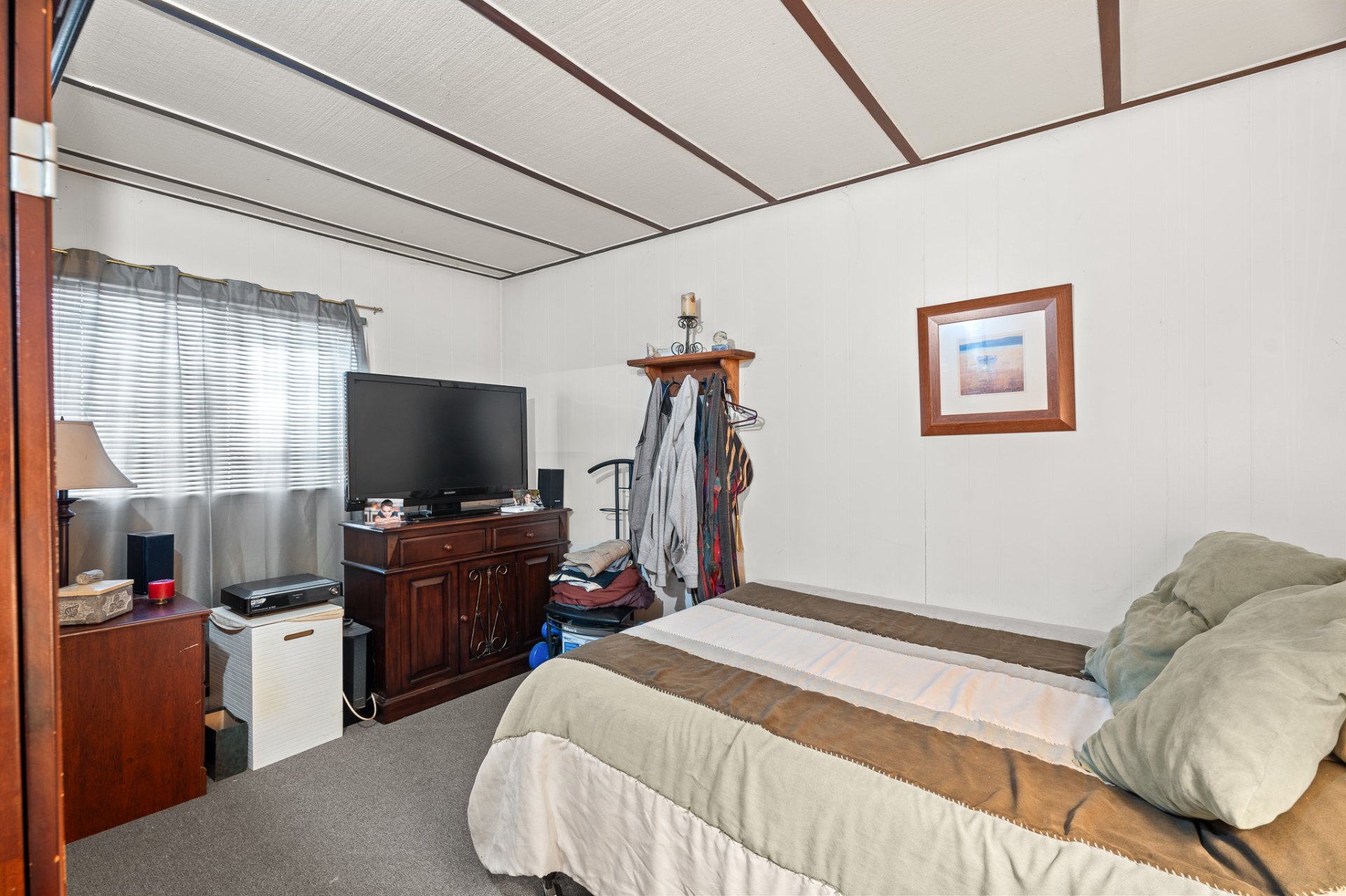 Photo - Primary bedroom