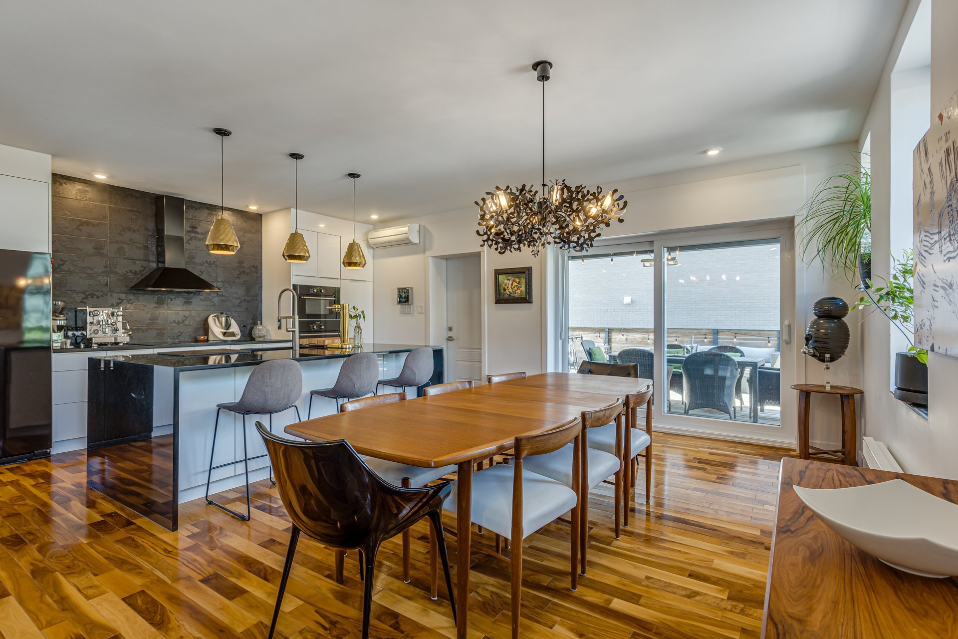 Photo - Salle à manger