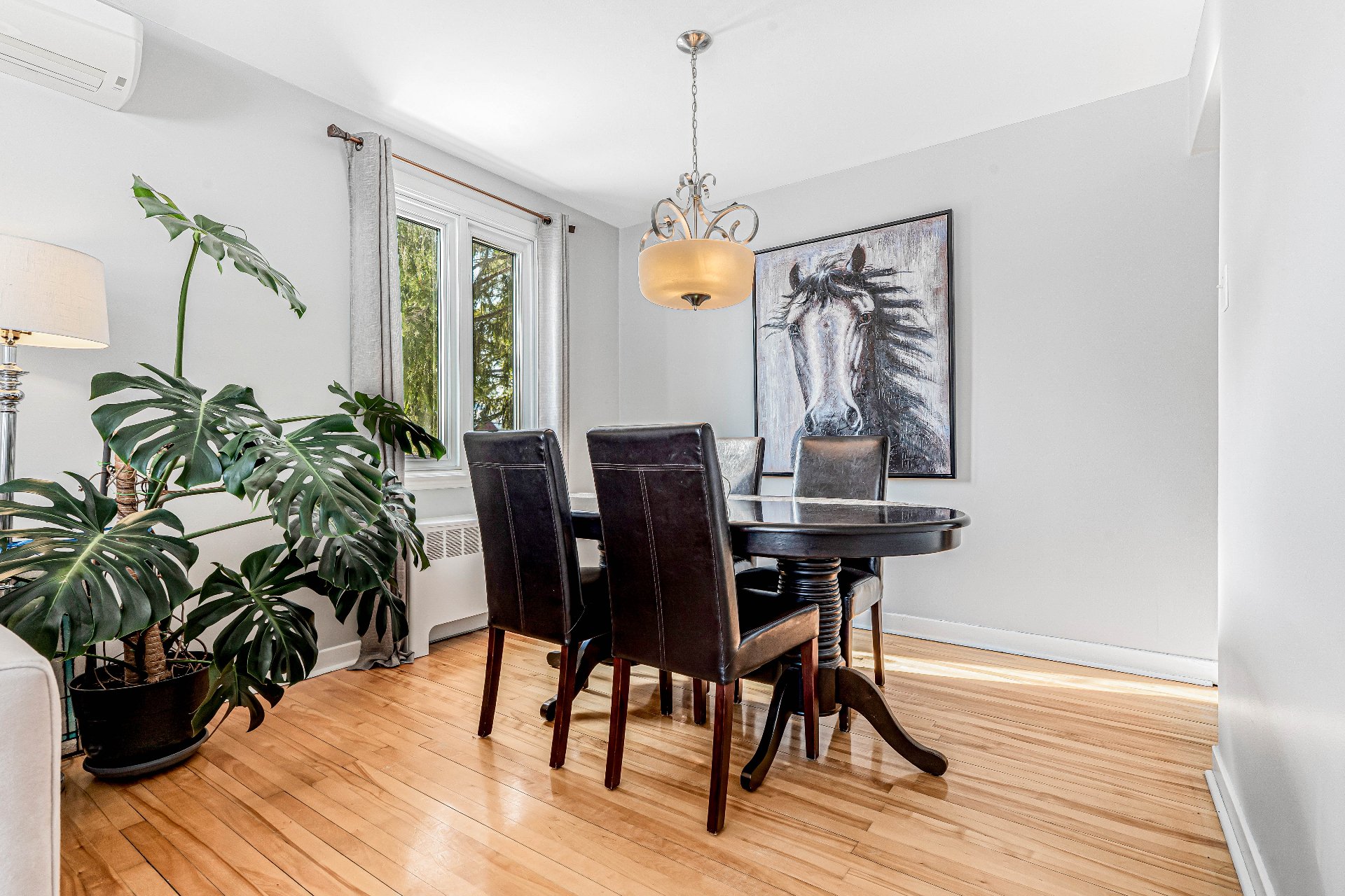 Photo - Salle à manger