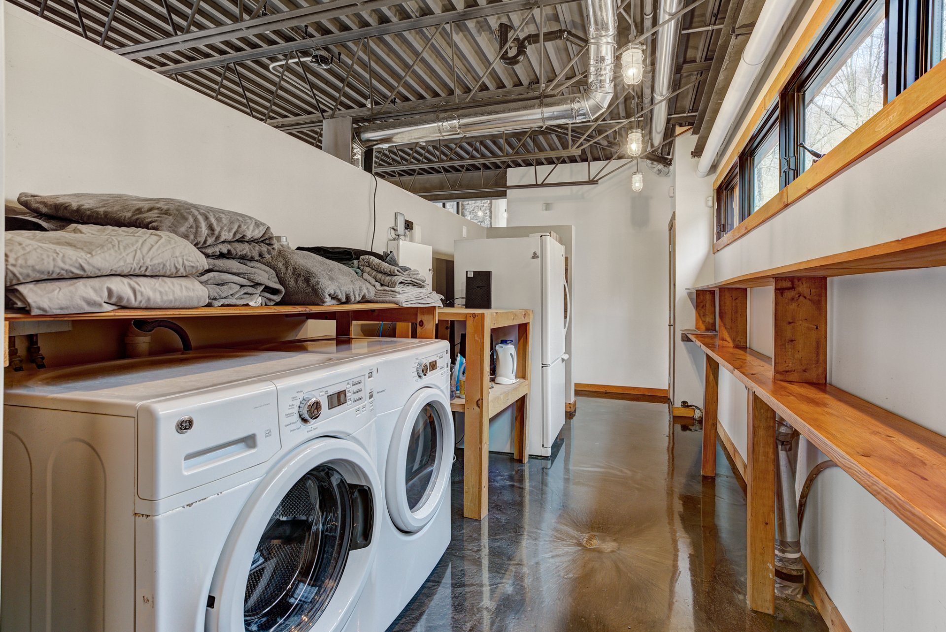 Photo - Laundry room