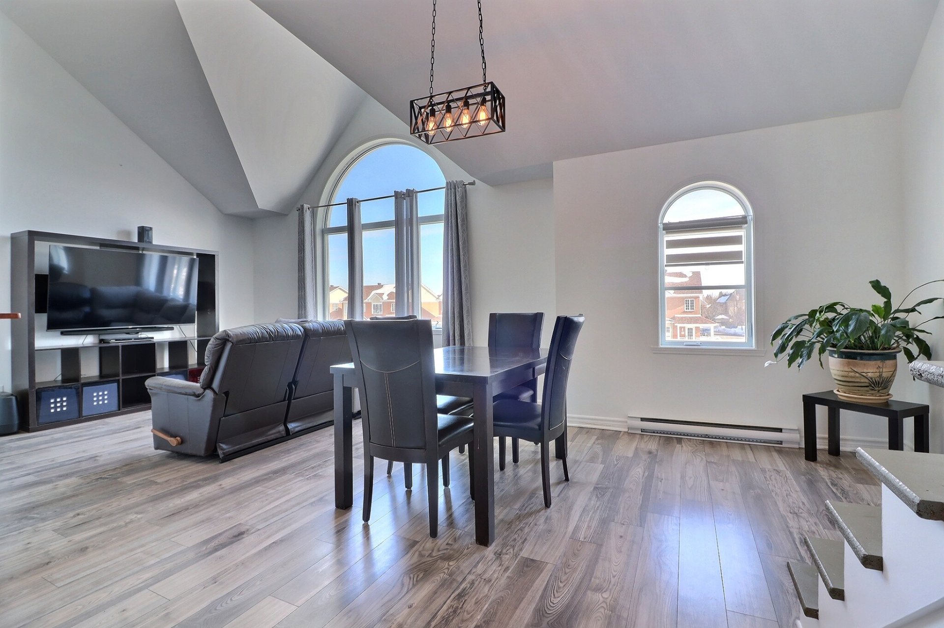 Photo - Overall View