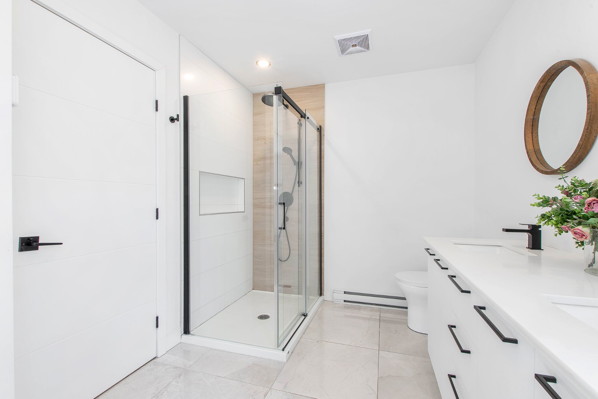 Salle de bains attenante à la CCP